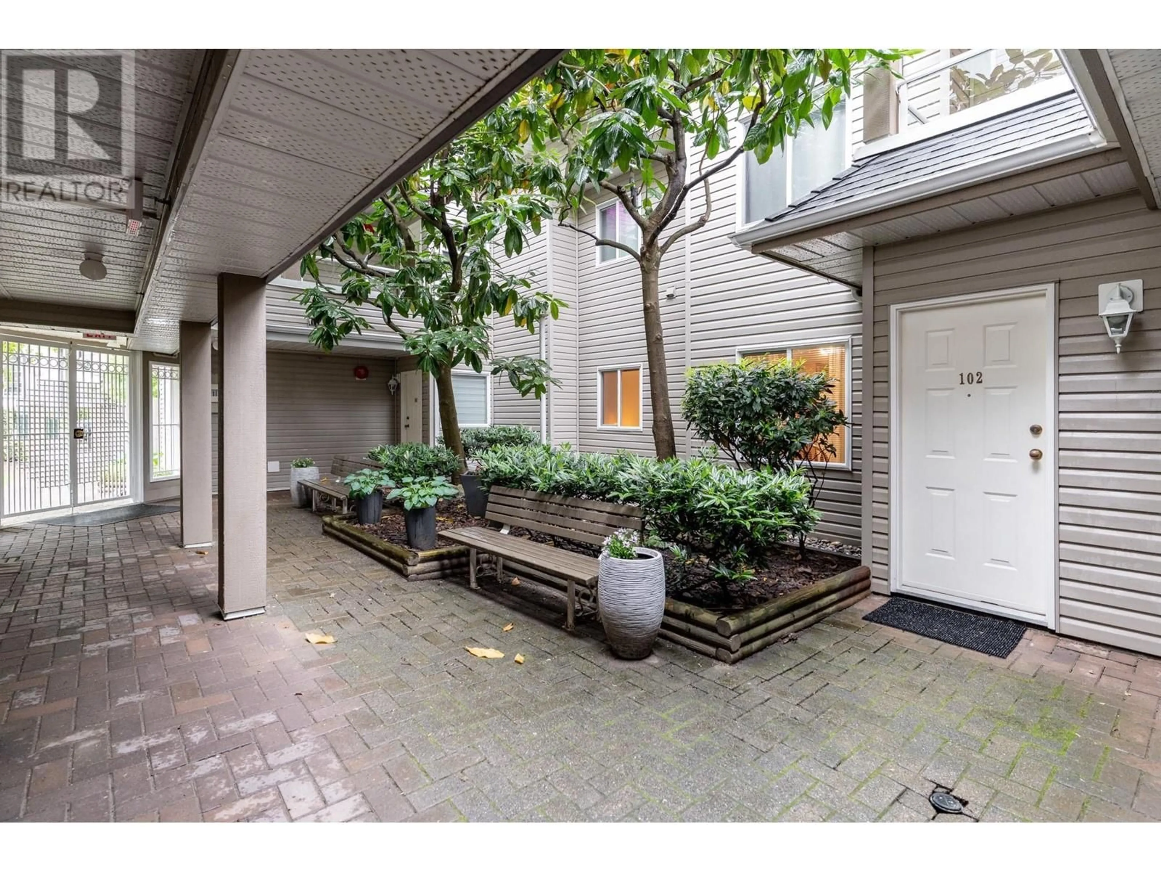 Patio, street for 102 - 4988 47A AVENUE, Delta British Columbia V4K1T5