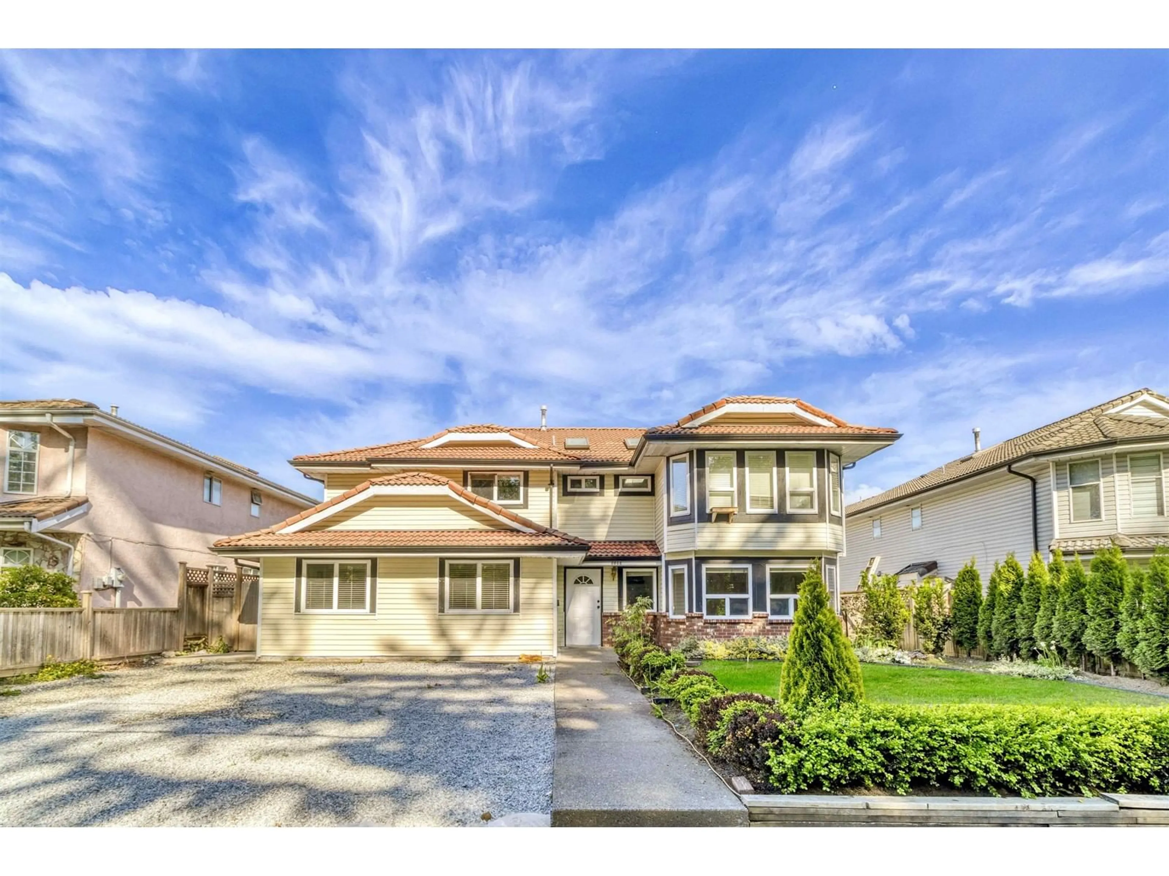 Home with vinyl exterior material, street for 8866 132, Surrey British Columbia V3V5P2