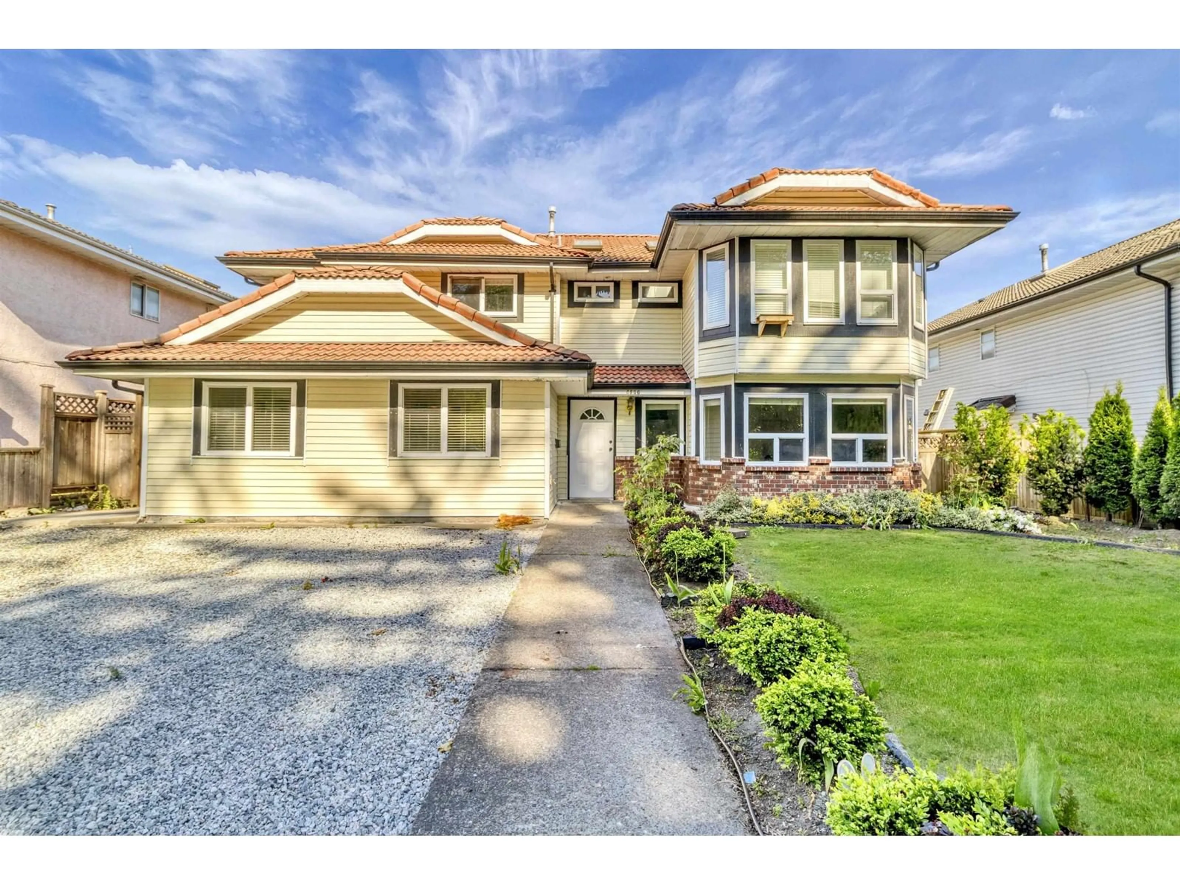 Home with vinyl exterior material, street for 8866 132, Surrey British Columbia V3V5P2