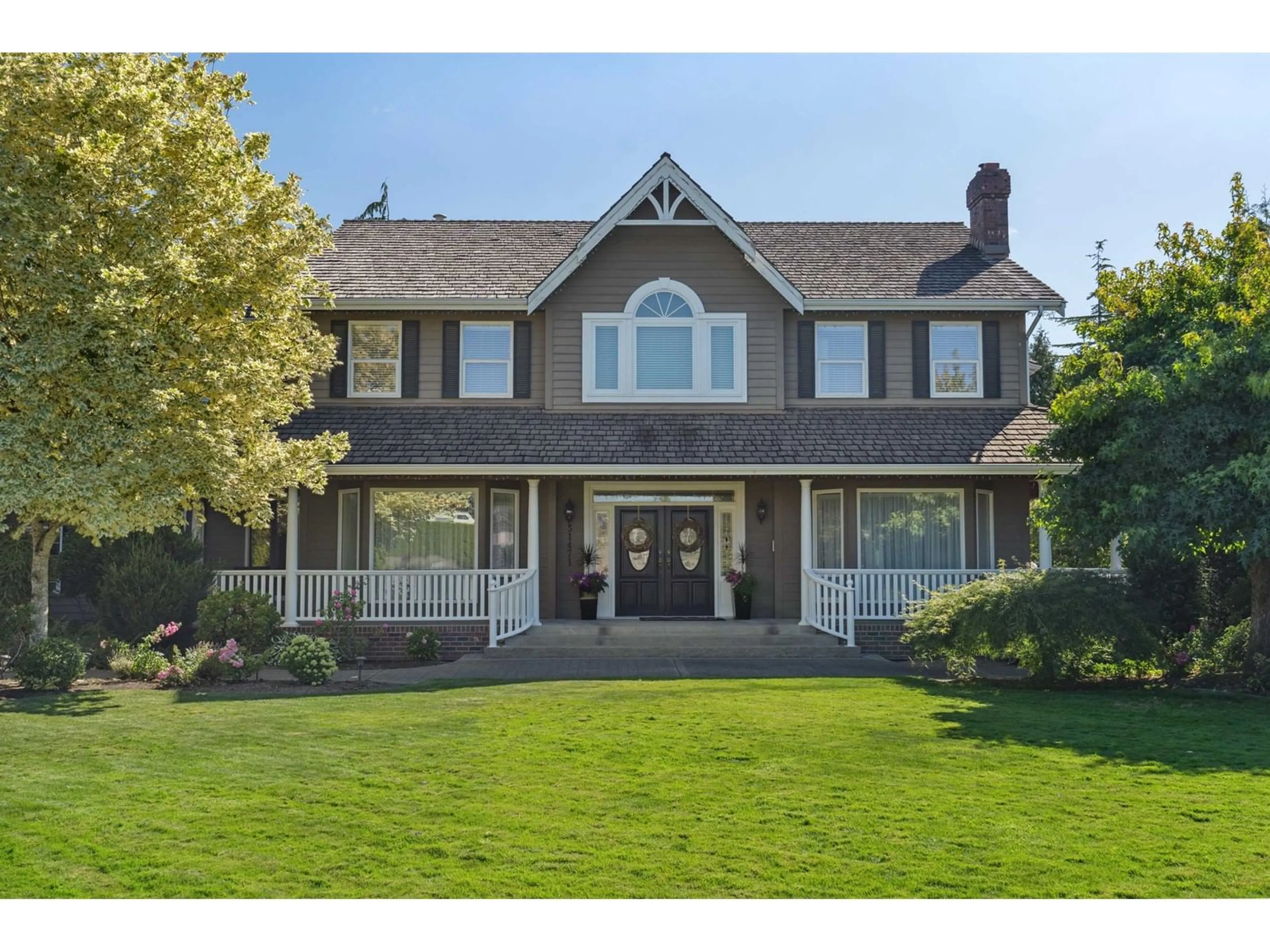 Home with vinyl exterior material, street for 31471 PONDEROSA, Abbotsford British Columbia V2T5G3