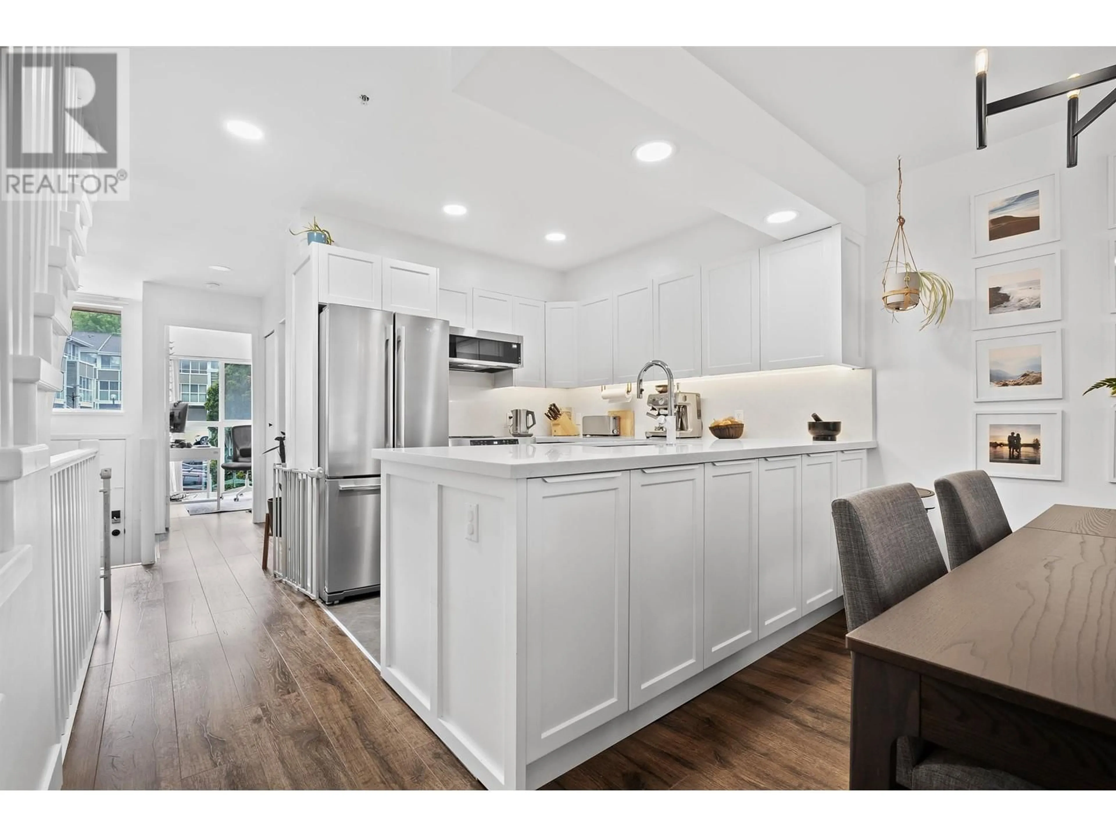 Open concept kitchen, unknown for 3372 COBBLESTONE AVENUE, Vancouver British Columbia V5S4S4