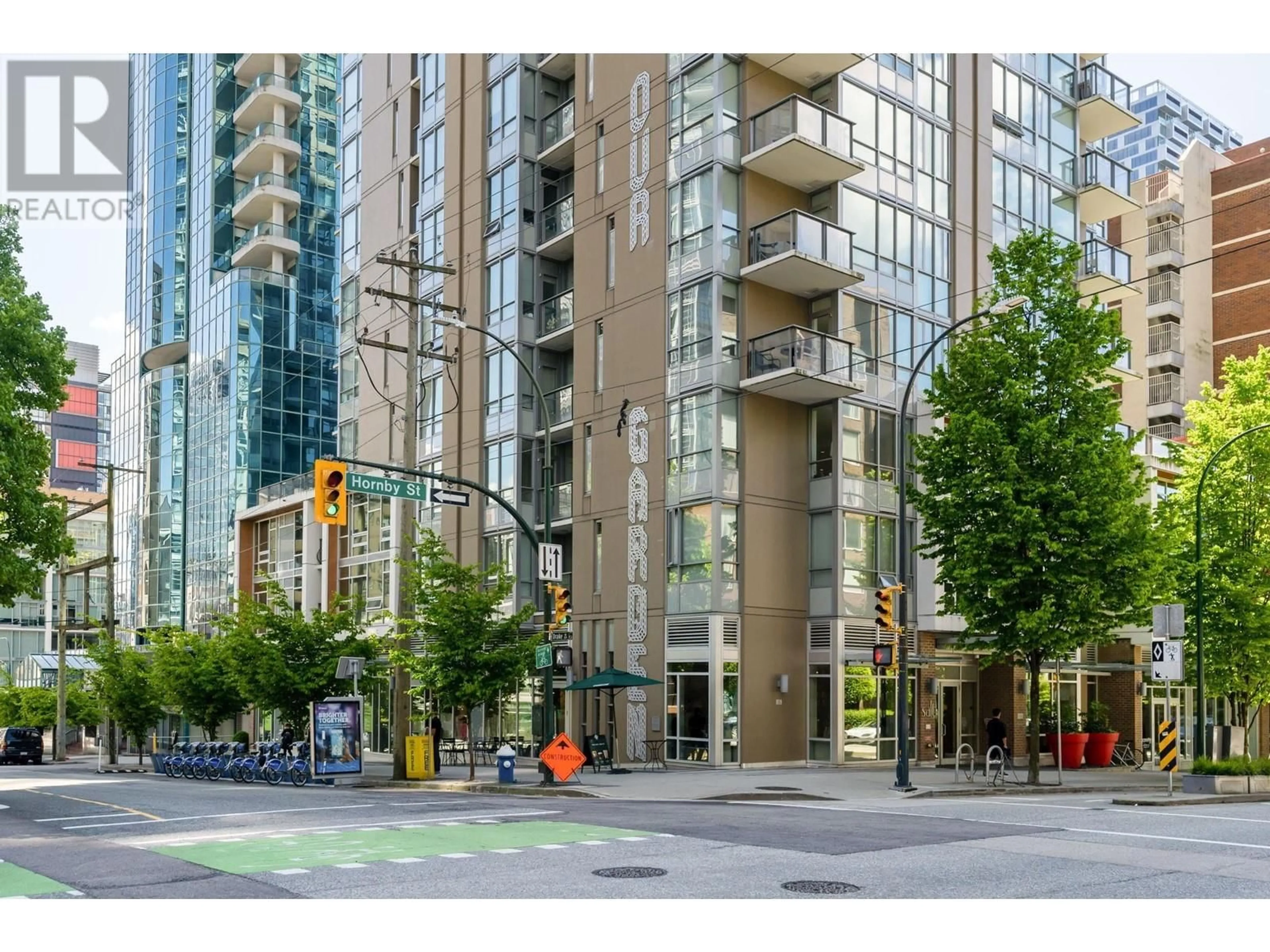 Indoor foyer for 2203 - 1308 HORNBY STREET, Vancouver British Columbia V6Z0C5