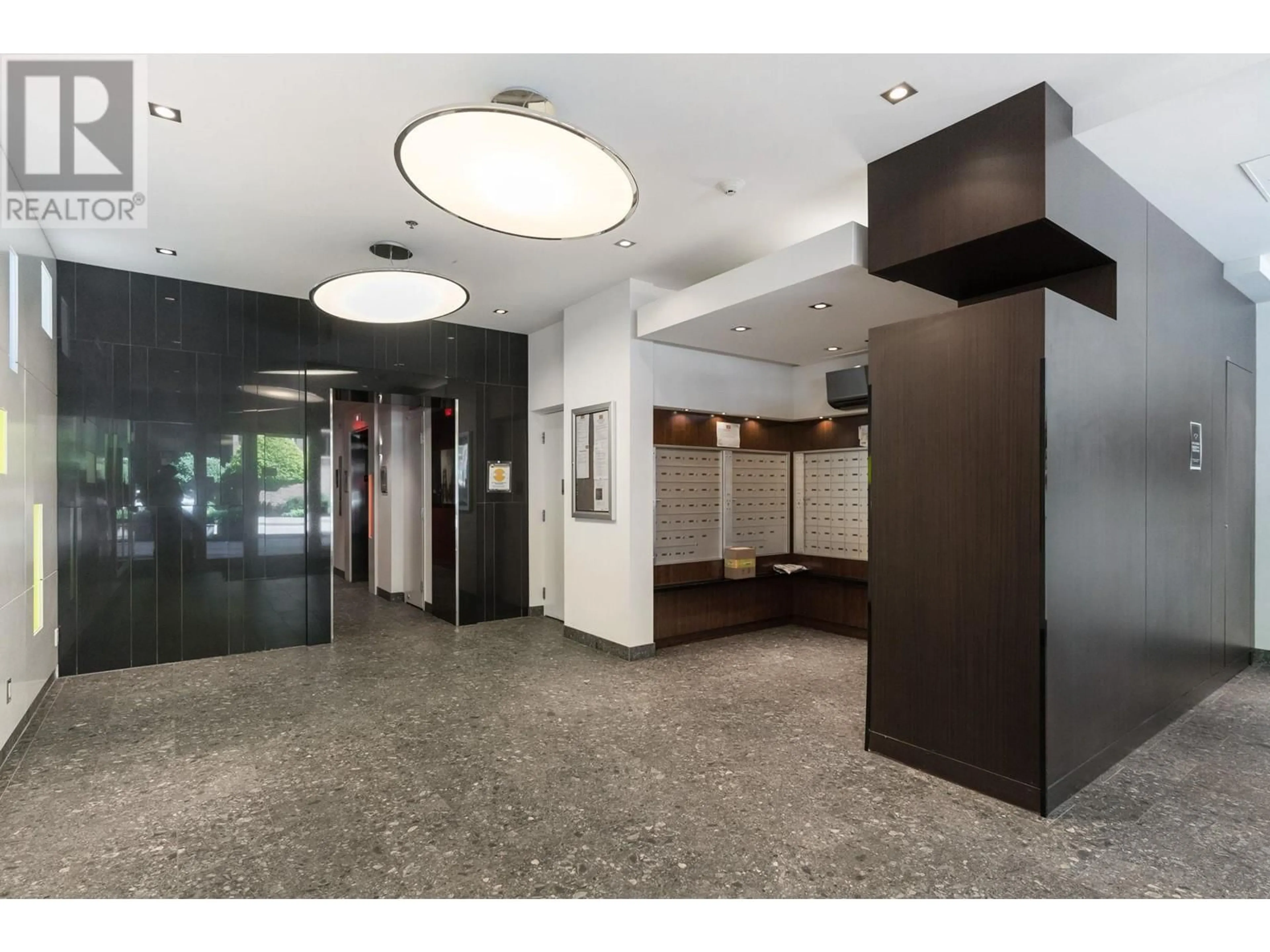 Indoor foyer for 2203 - 1308 HORNBY STREET, Vancouver British Columbia V6Z0C5