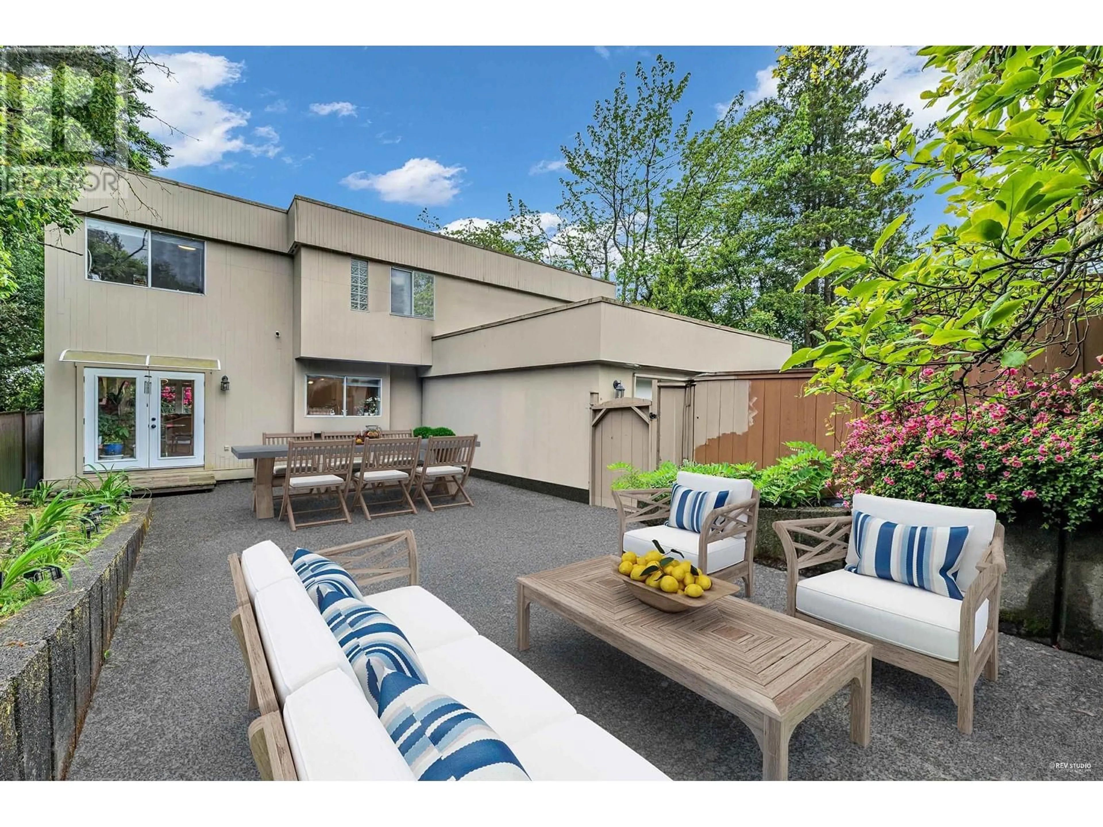 Patio, street for 1543 JEFFERSON AVENUE, West Vancouver British Columbia V7V2A2