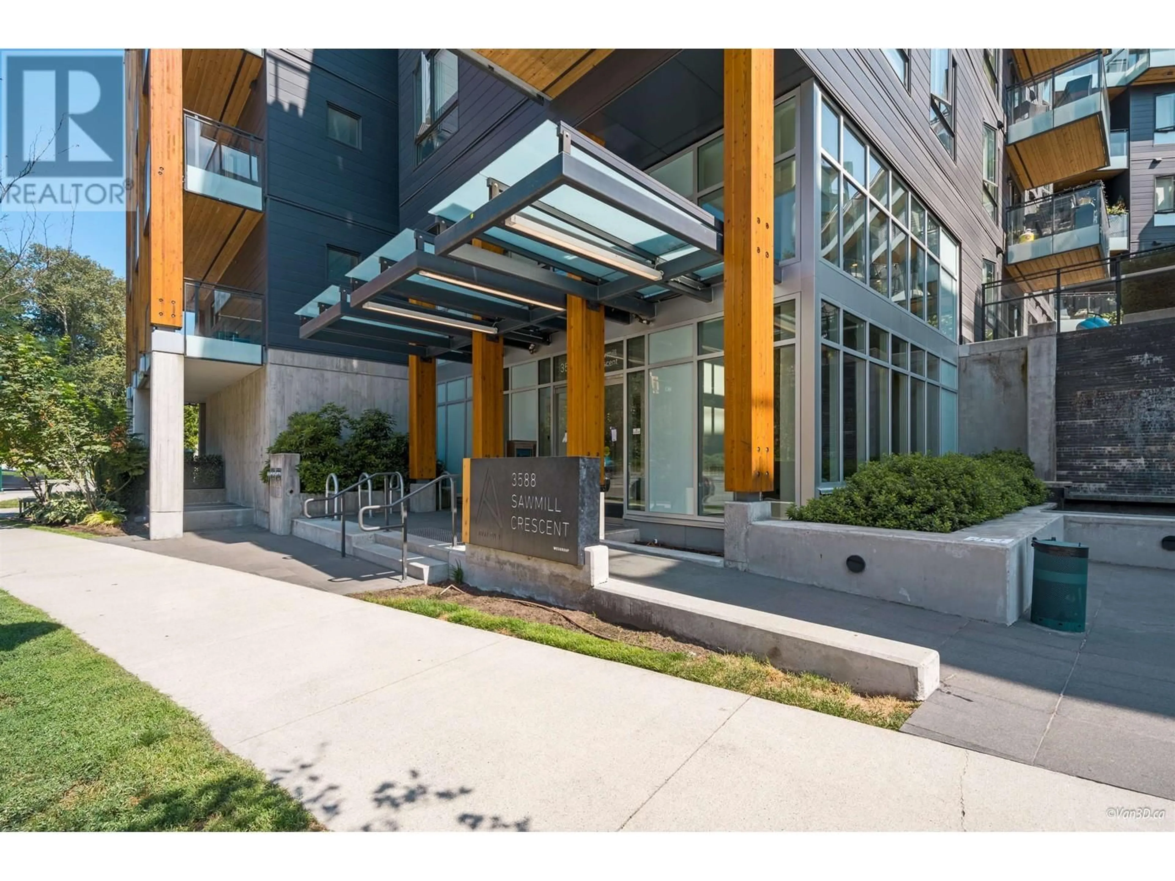 Indoor foyer for 102 - 3588 SAWMILL CRESCENT, Vancouver British Columbia V5S0H5