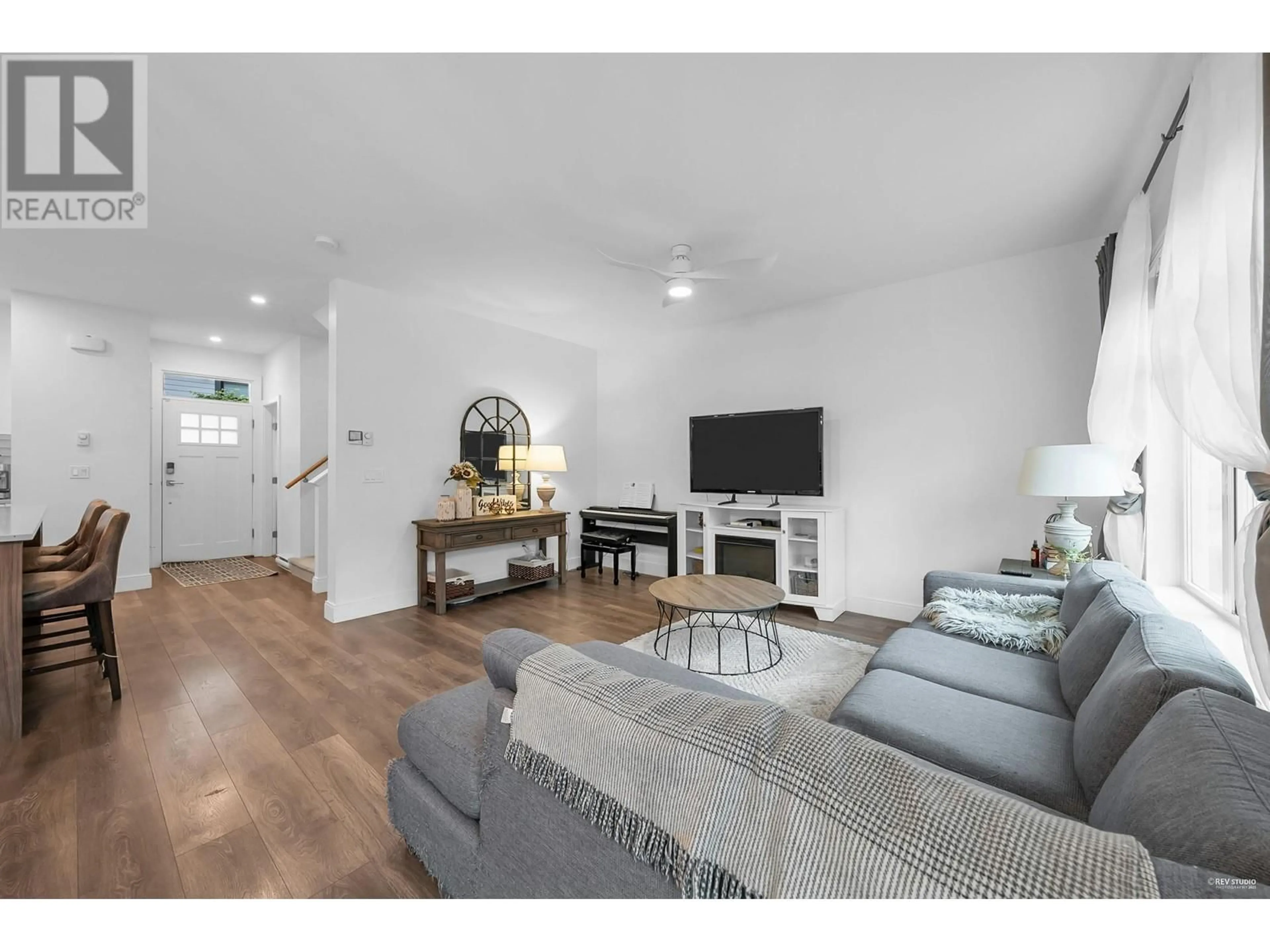 Living room with furniture, unknown for 176 - 1290 MITCHELL STREET, Coquitlam British Columbia V3N0N9