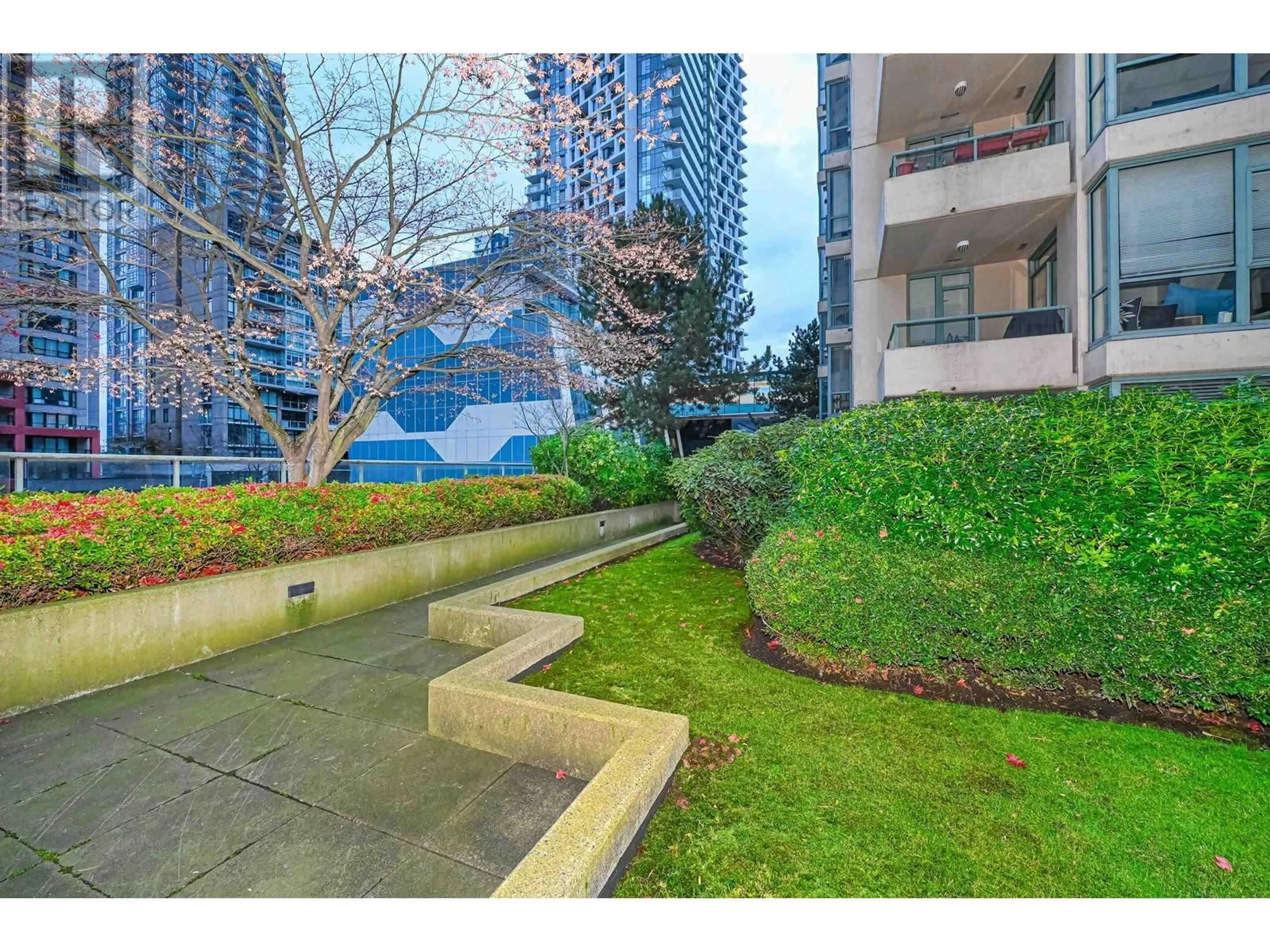Patio, unknown for 1207 - 1238 BURRARD STREET, Vancouver British Columbia V6Z3E1