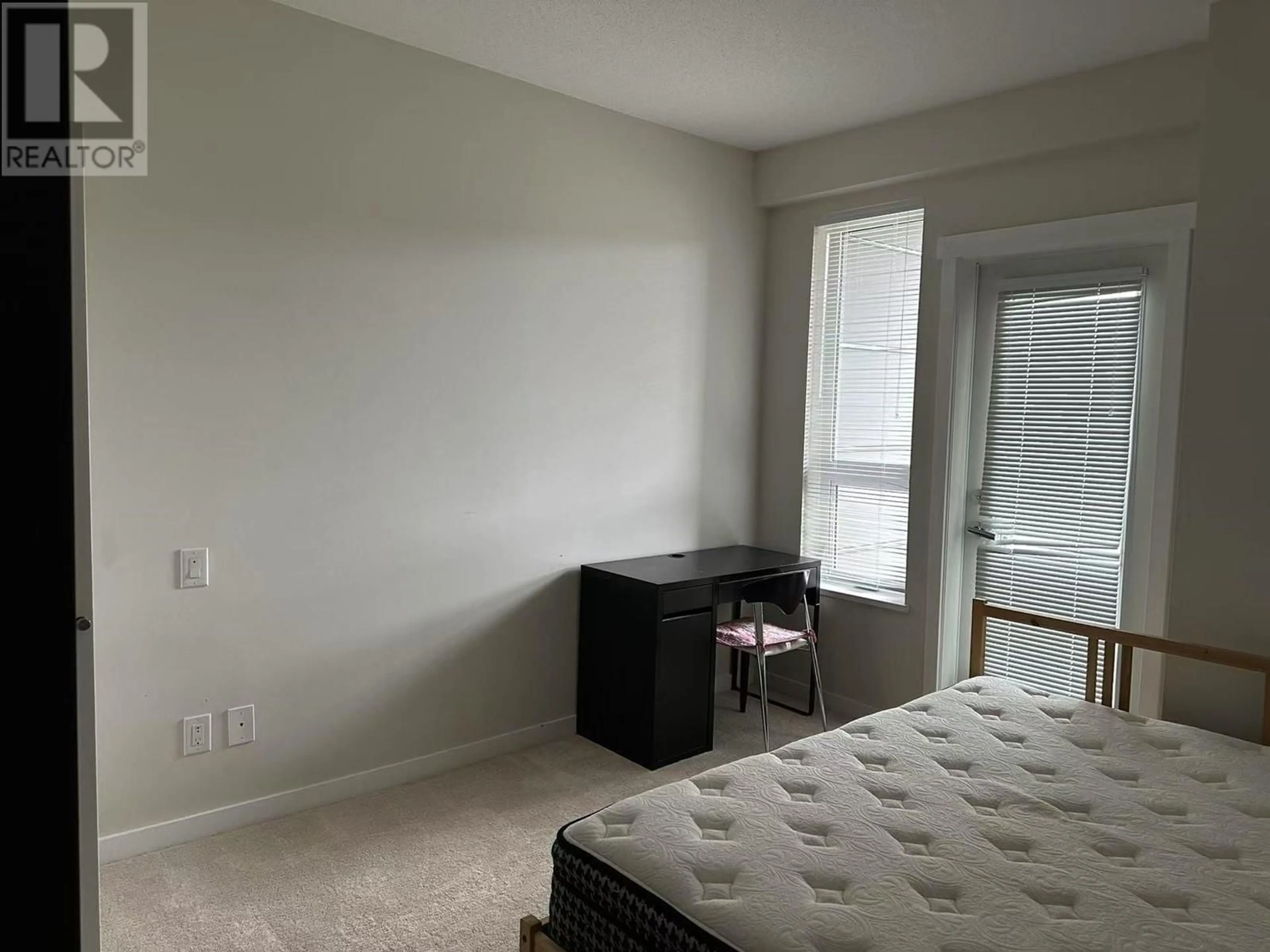 A pic of a room for 206 - 9168 SLOPES MEWS, Burnaby British Columbia V5A0E4