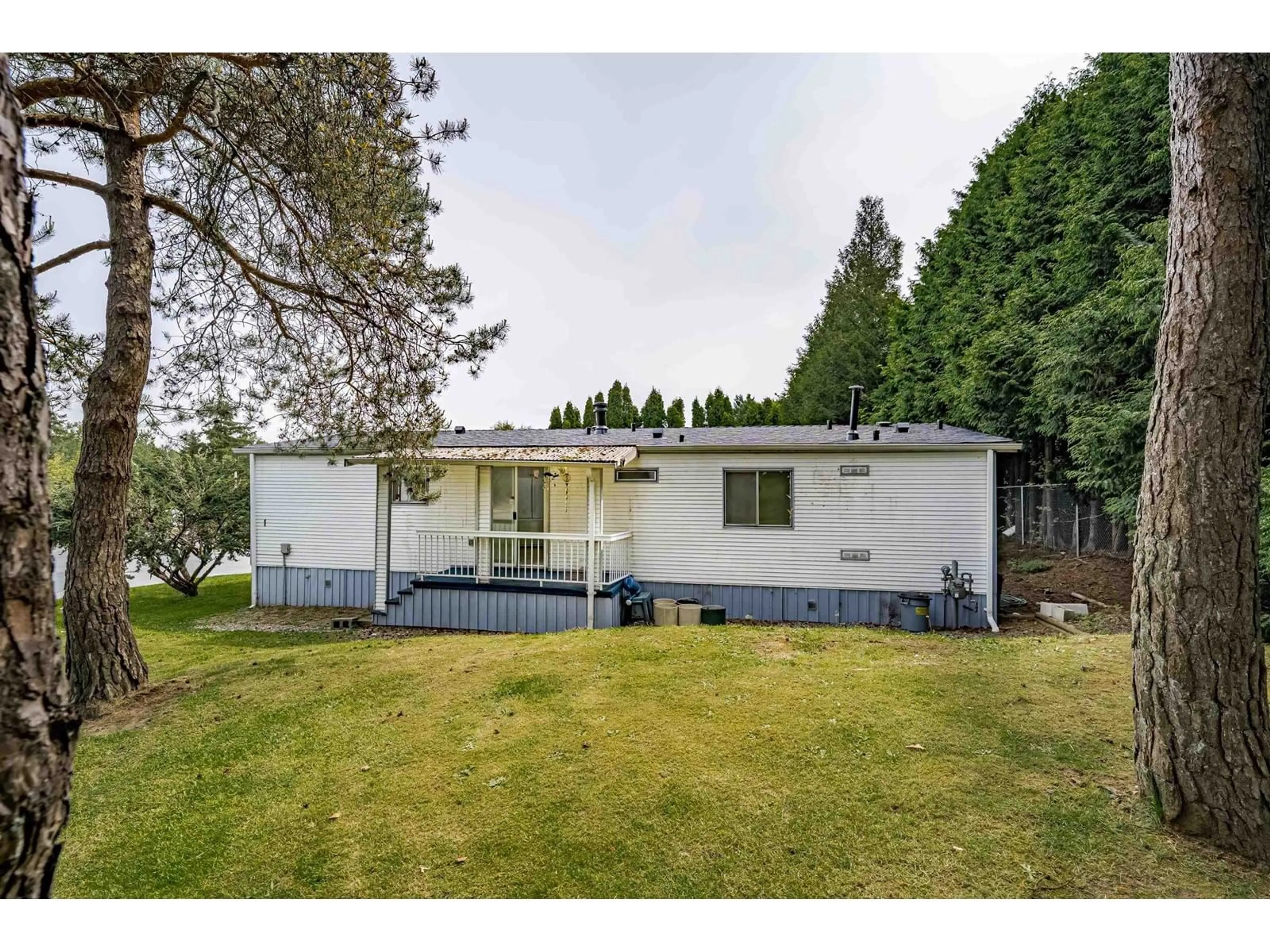 A pic from outside/outdoor area/front of a property/back of a property/a pic from drone, unknown for 1 - 8220 KING GEORGE, Surrey British Columbia V3W6E1