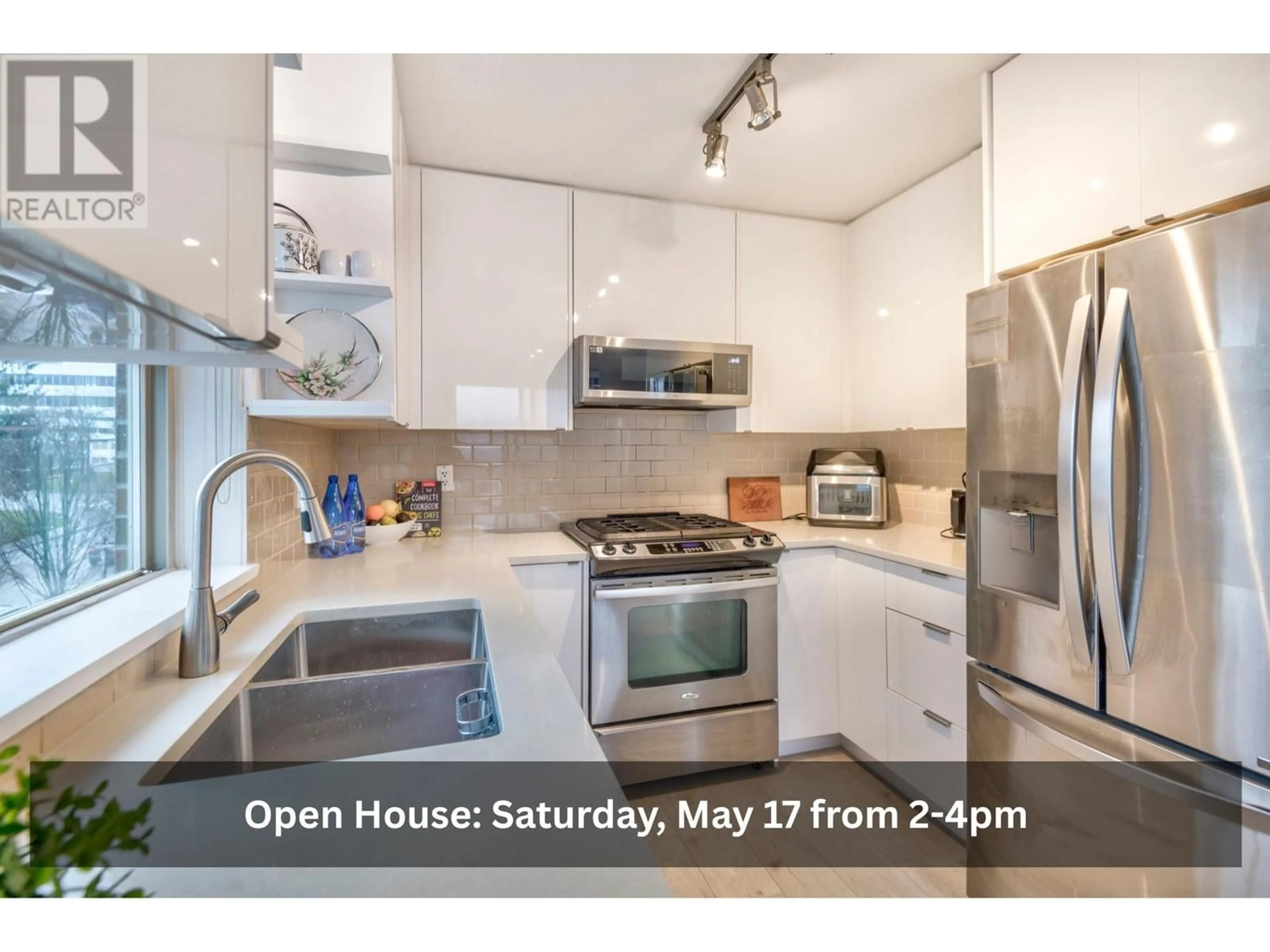 Open concept kitchen, ceramic/tile floor for 305 - 4728 DAWSON STREET, Burnaby British Columbia V5C0A9