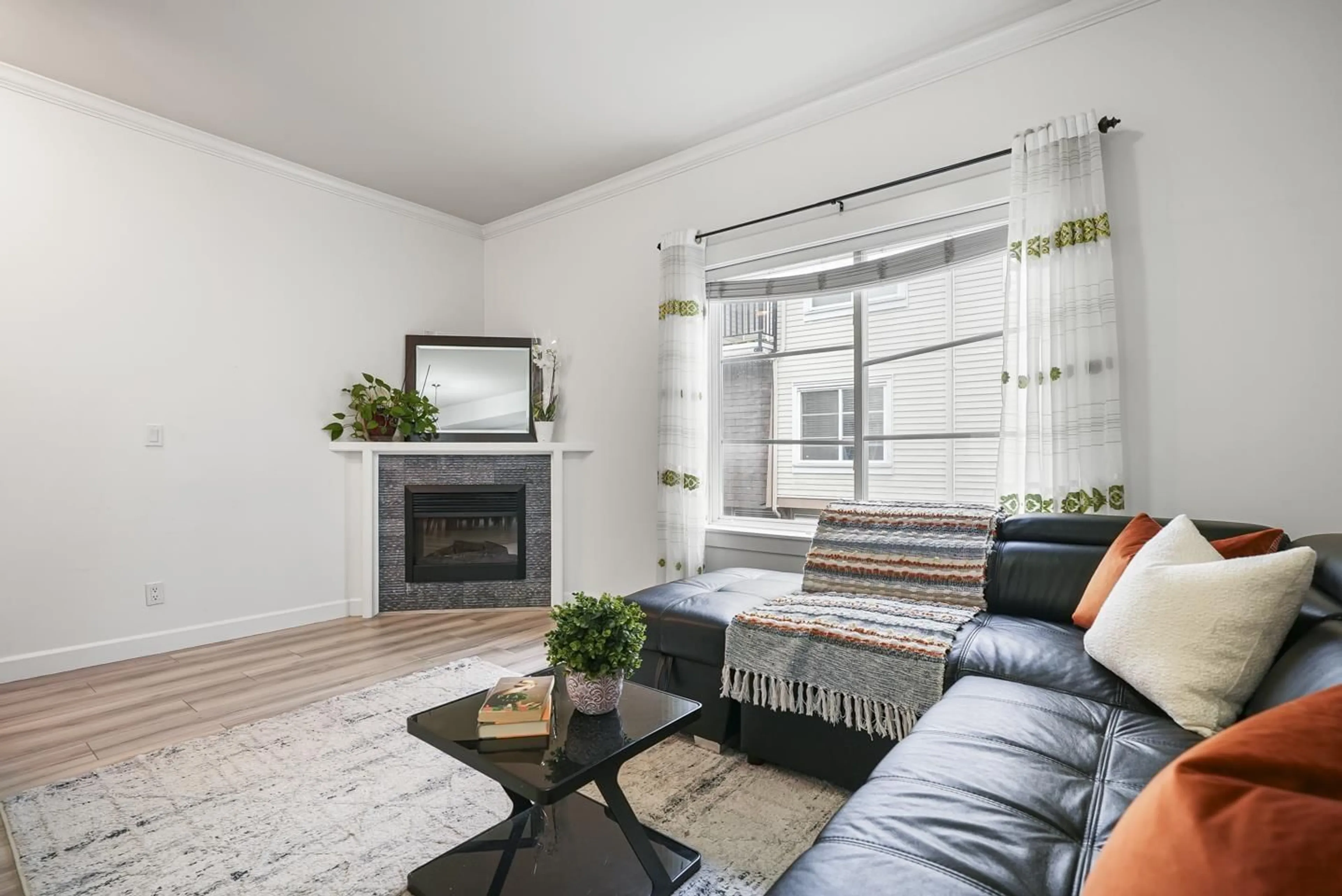 Living room with furniture, unknown for 54 - 9405 121, Surrey British Columbia V3V0A9