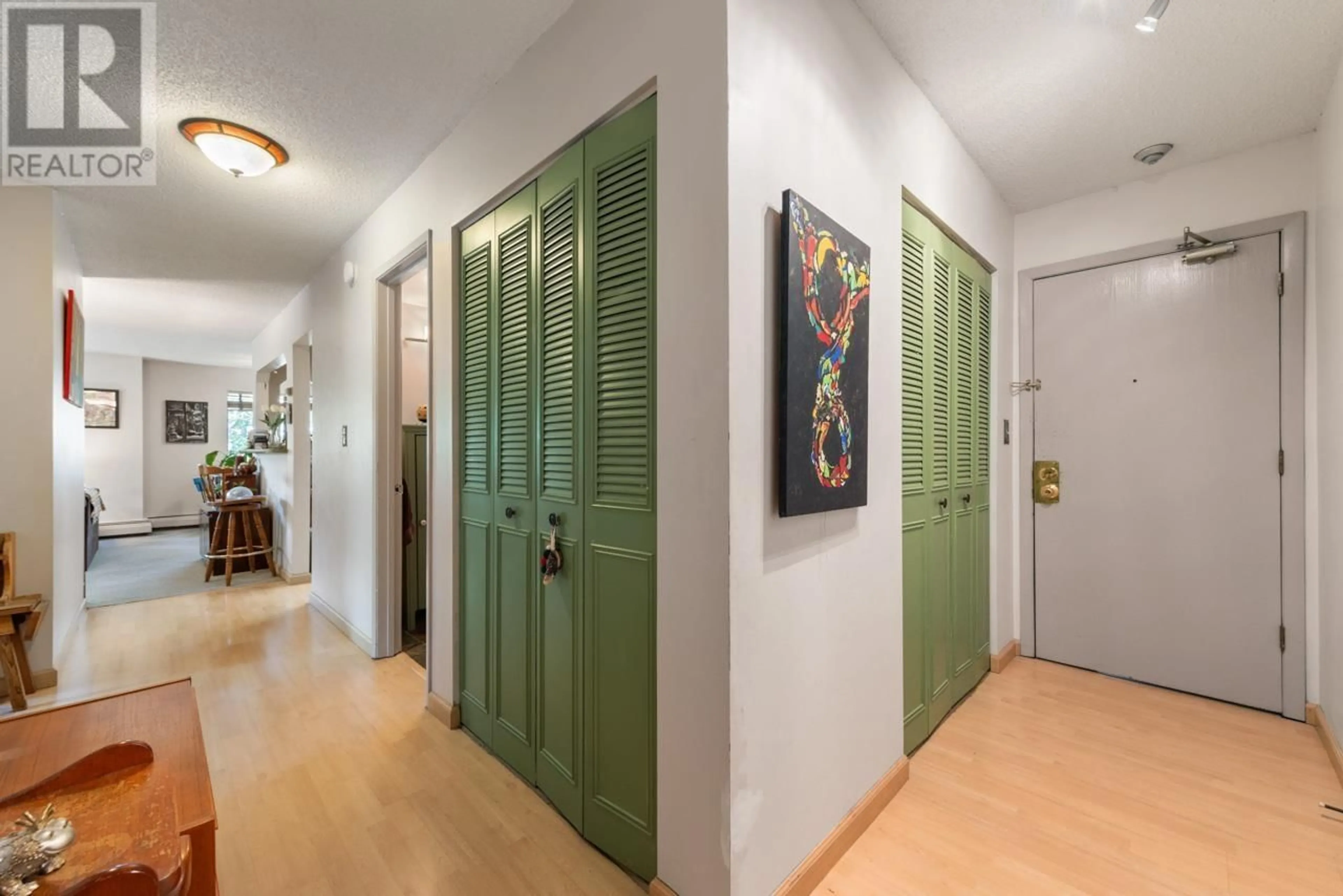 Indoor entryway for 208 - 2320 TRINITY STREET, Vancouver British Columbia V5L4W7