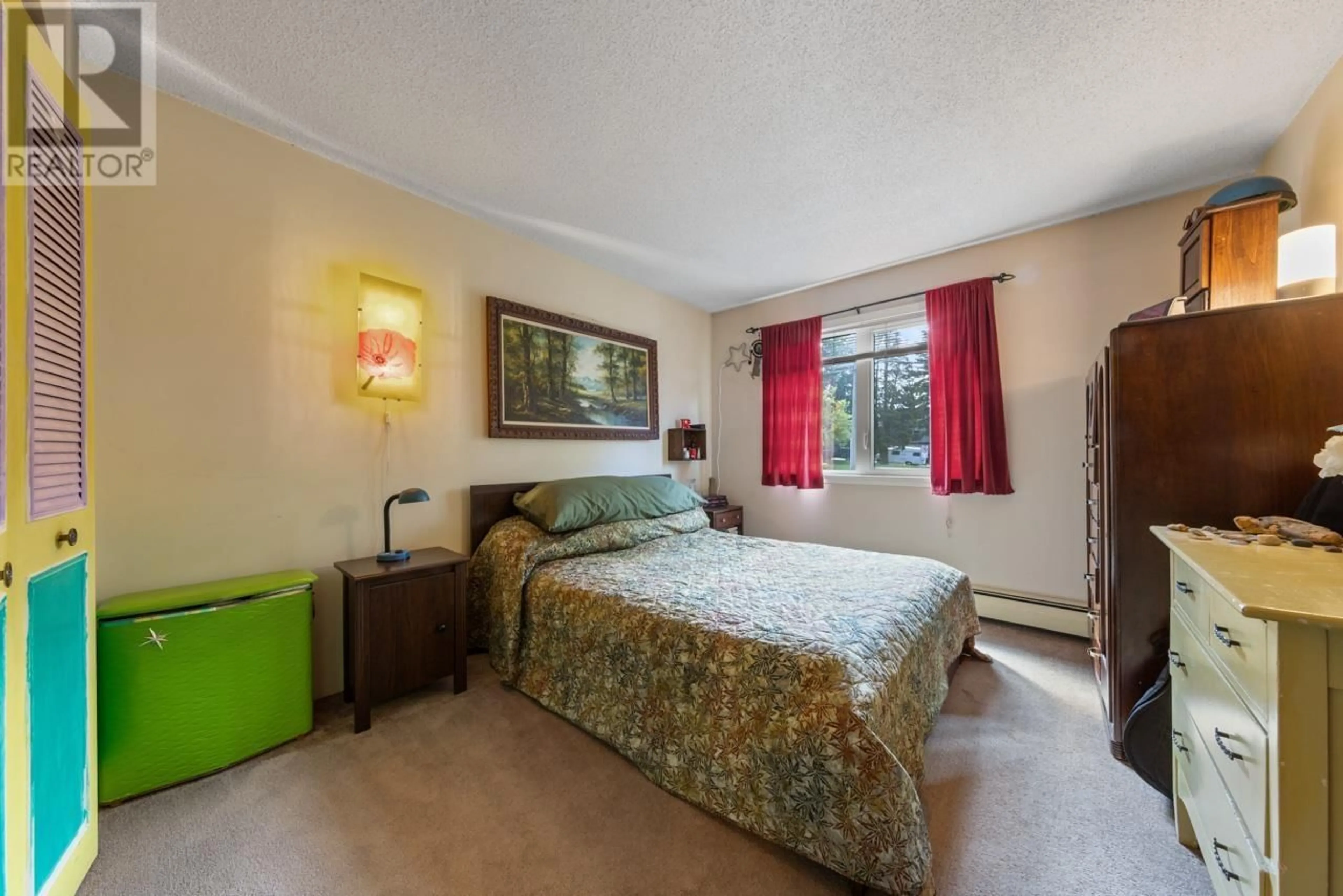 Bedroom with bed, unknown for 208 - 2320 TRINITY STREET, Vancouver British Columbia V5L4W7