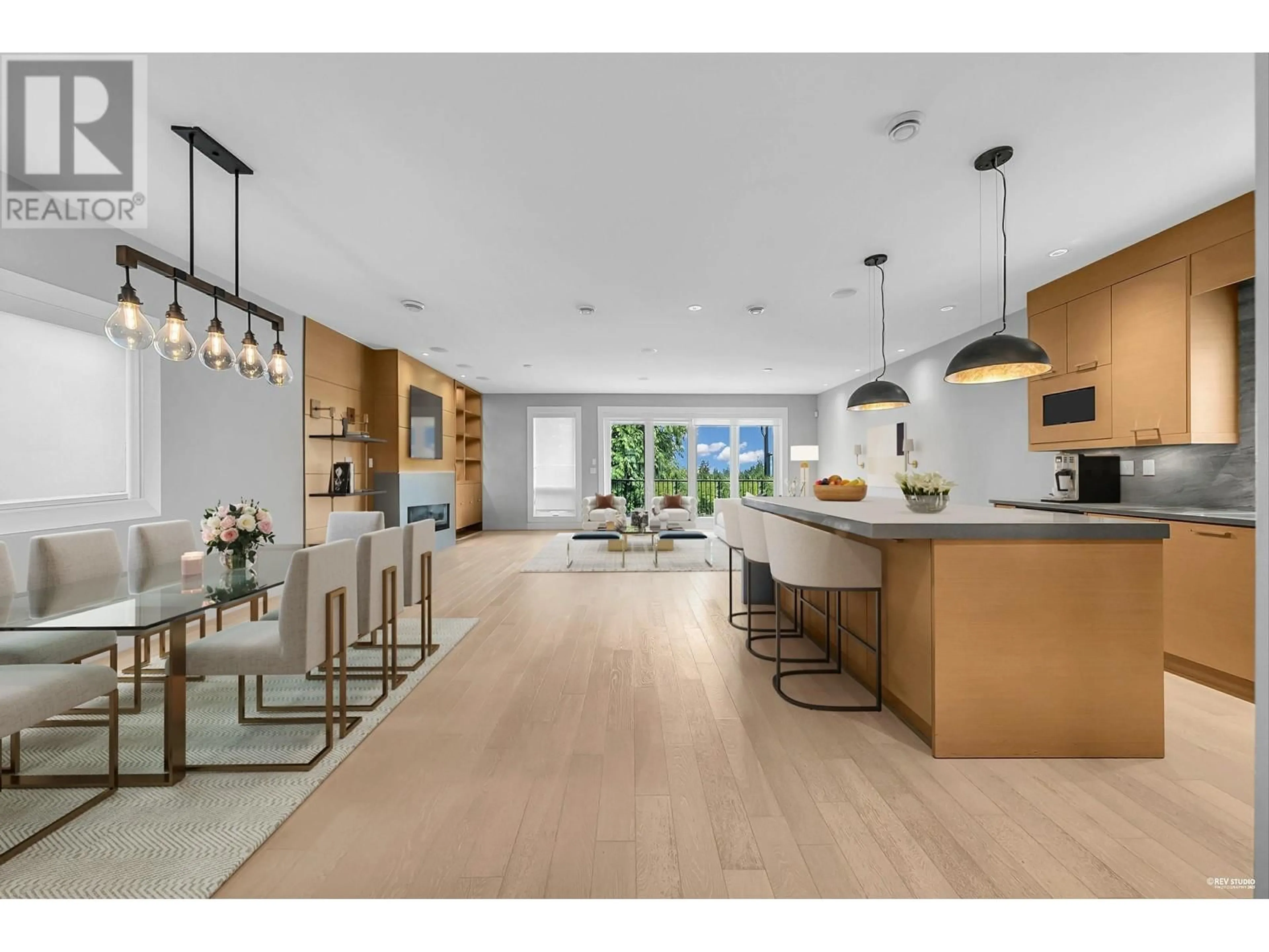 Open concept kitchen, unknown for 1033 PROSPECT AVENUE, North Vancouver British Columbia V7R2M6