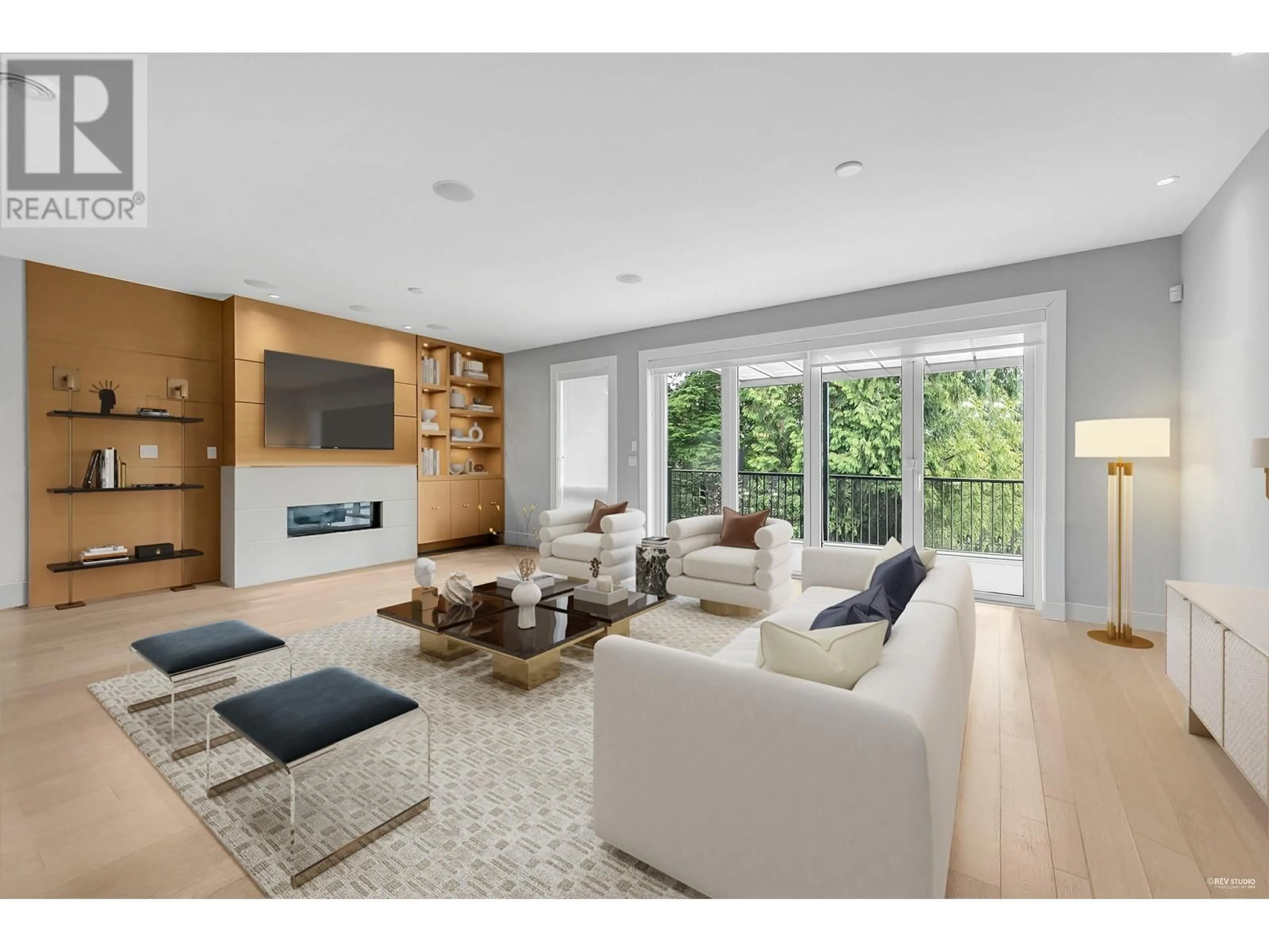 Living room with furniture, unknown for 1033 PROSPECT AVENUE, North Vancouver British Columbia V7R2M6