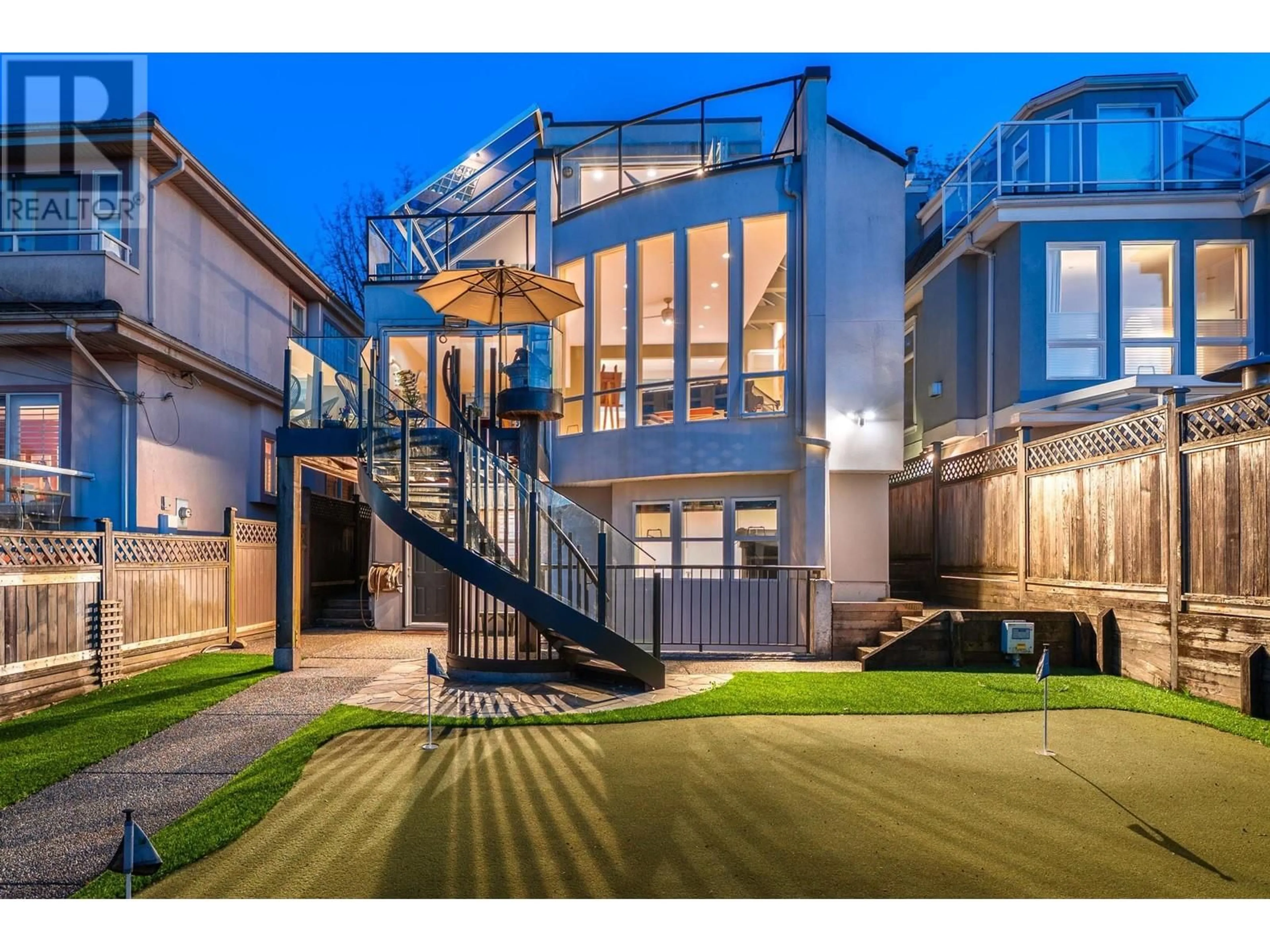Unknown for 3113 27TH AVENUE, Vancouver British Columbia V6L1W6