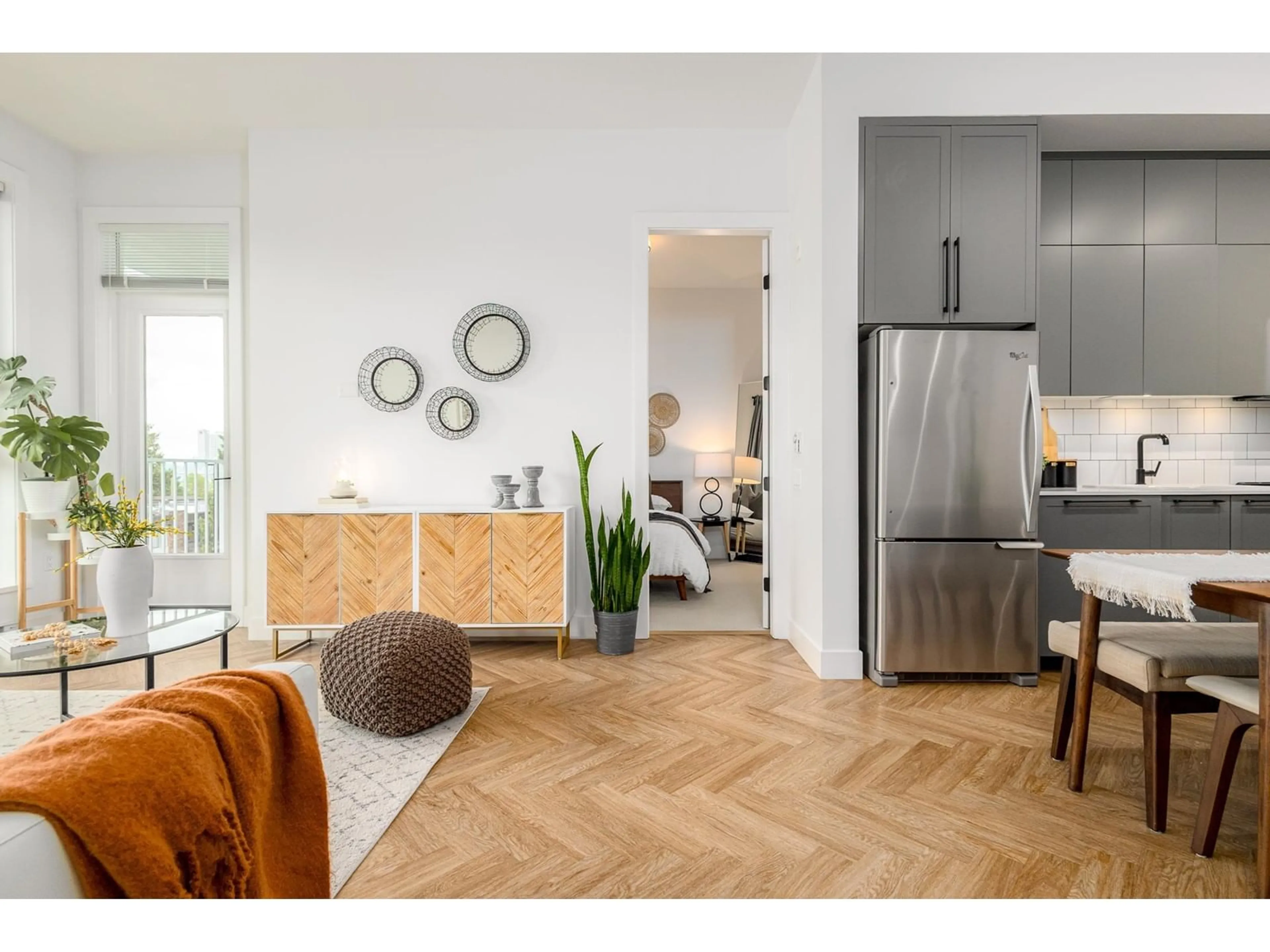 Open concept kitchen, unknown for 413 - 10168 149, Surrey British Columbia V3R0E9