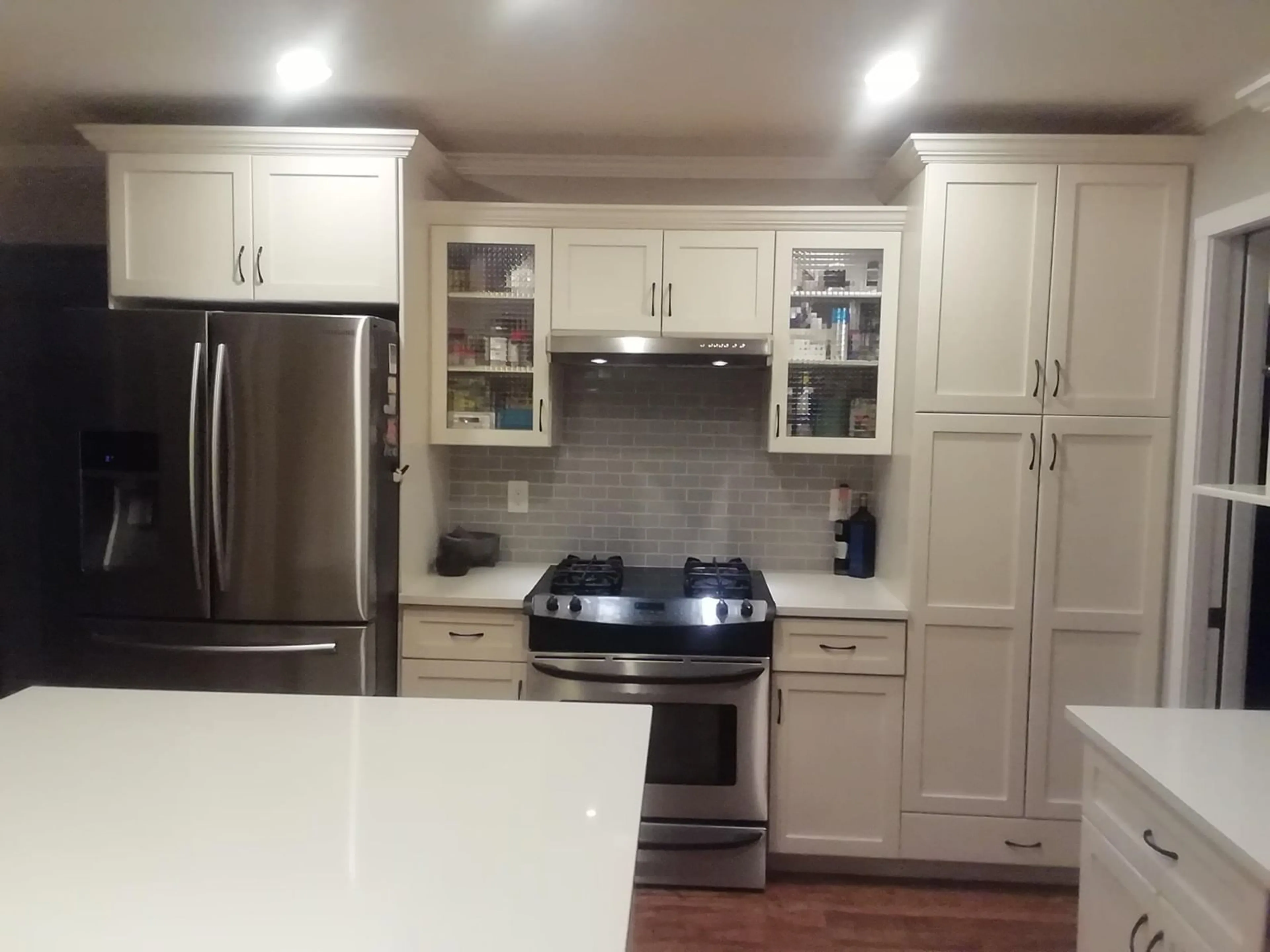 Open concept kitchen, ceramic/tile floor for 27977 BUFFER, Abbotsford British Columbia V4X2S5