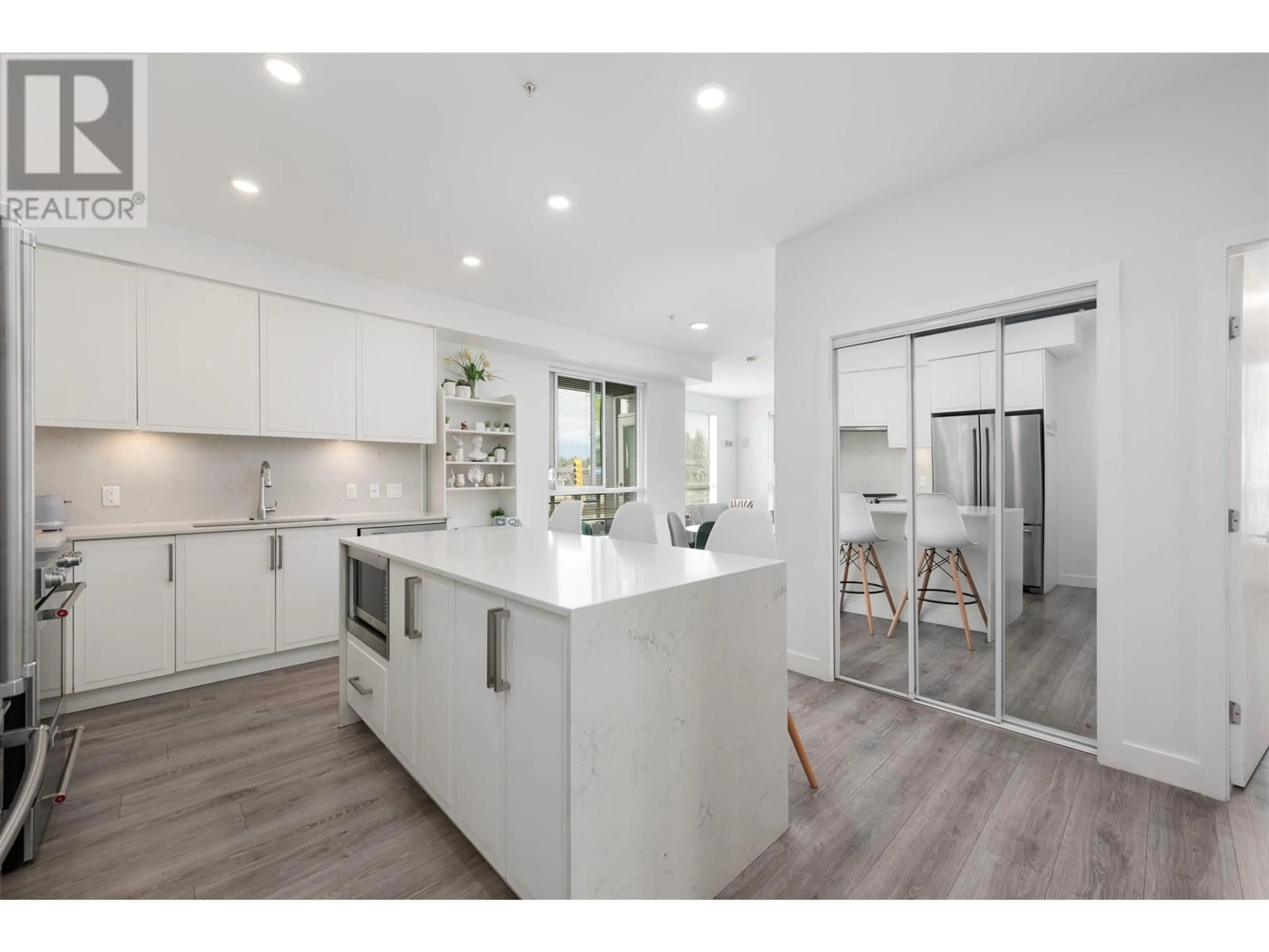 Open concept kitchen, unknown for 313 - 700 CLARKE ROAD, Coquitlam British Columbia V3J0K5