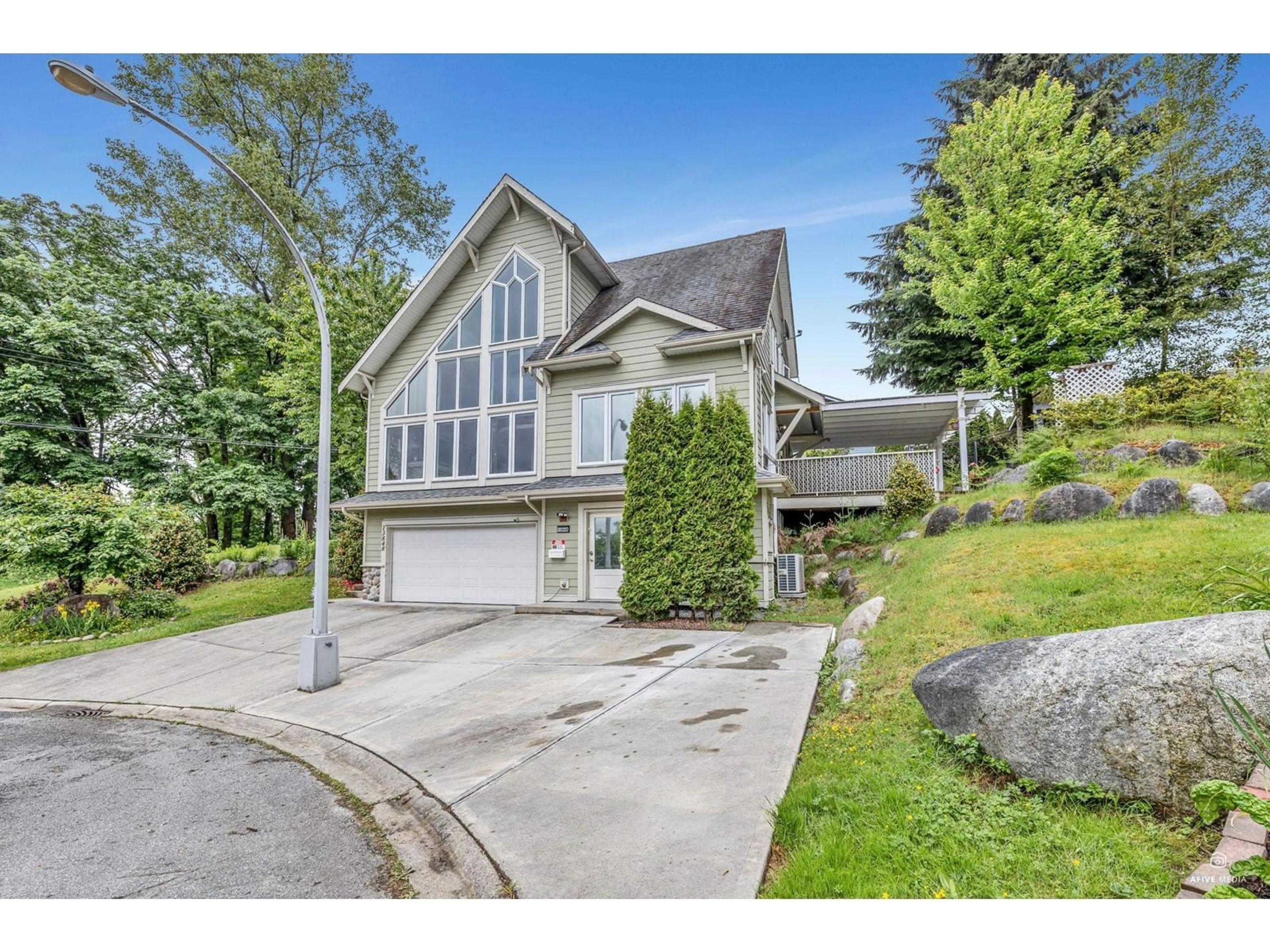 Home with vinyl exterior material, unknown for 13848 116, Surrey British Columbia V3R2T2