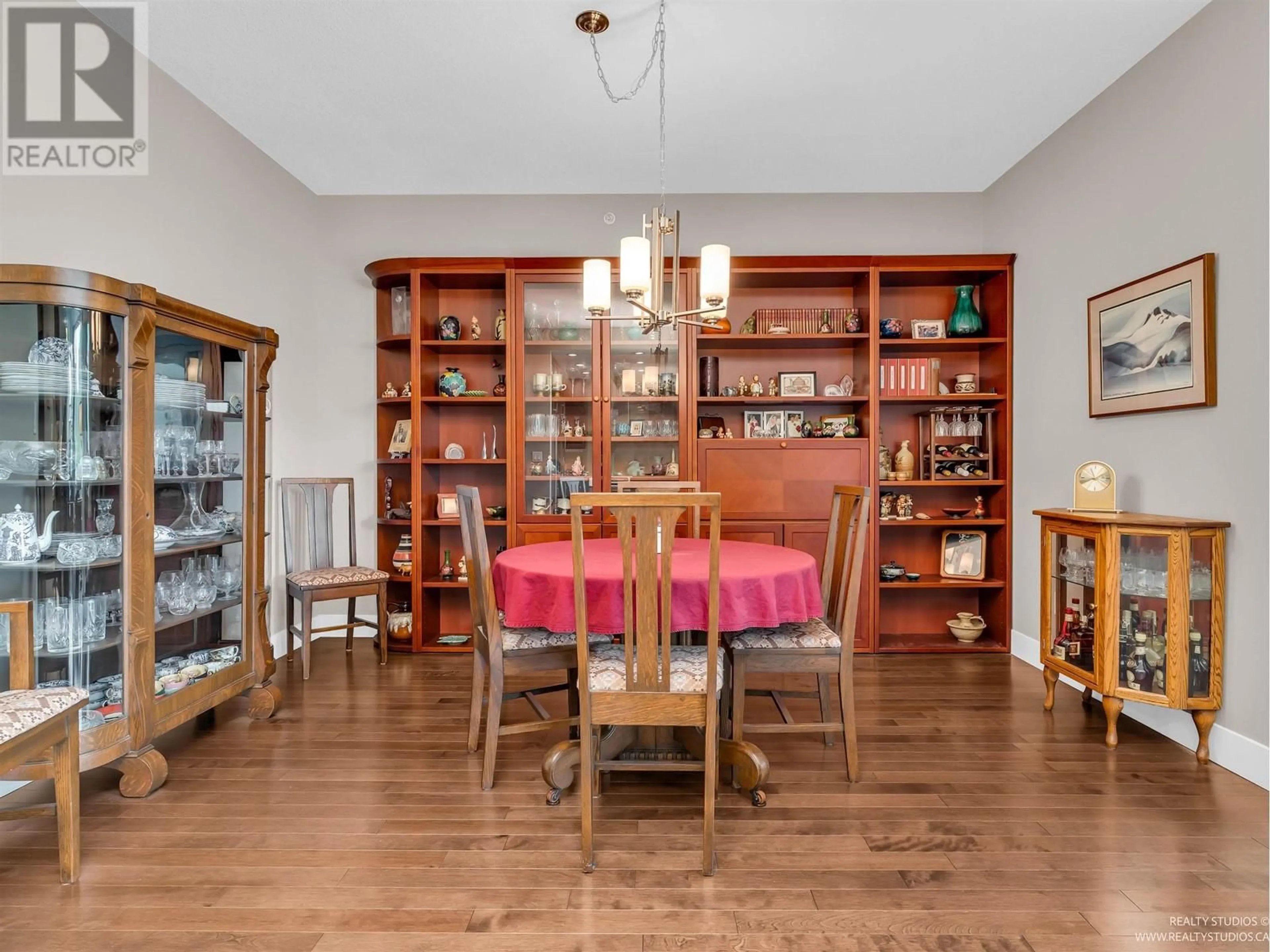 Dining room, wood/laminate floor for 705 - 2950 PANORAMA DRIVE, Coquitlam British Columbia V3E0C9