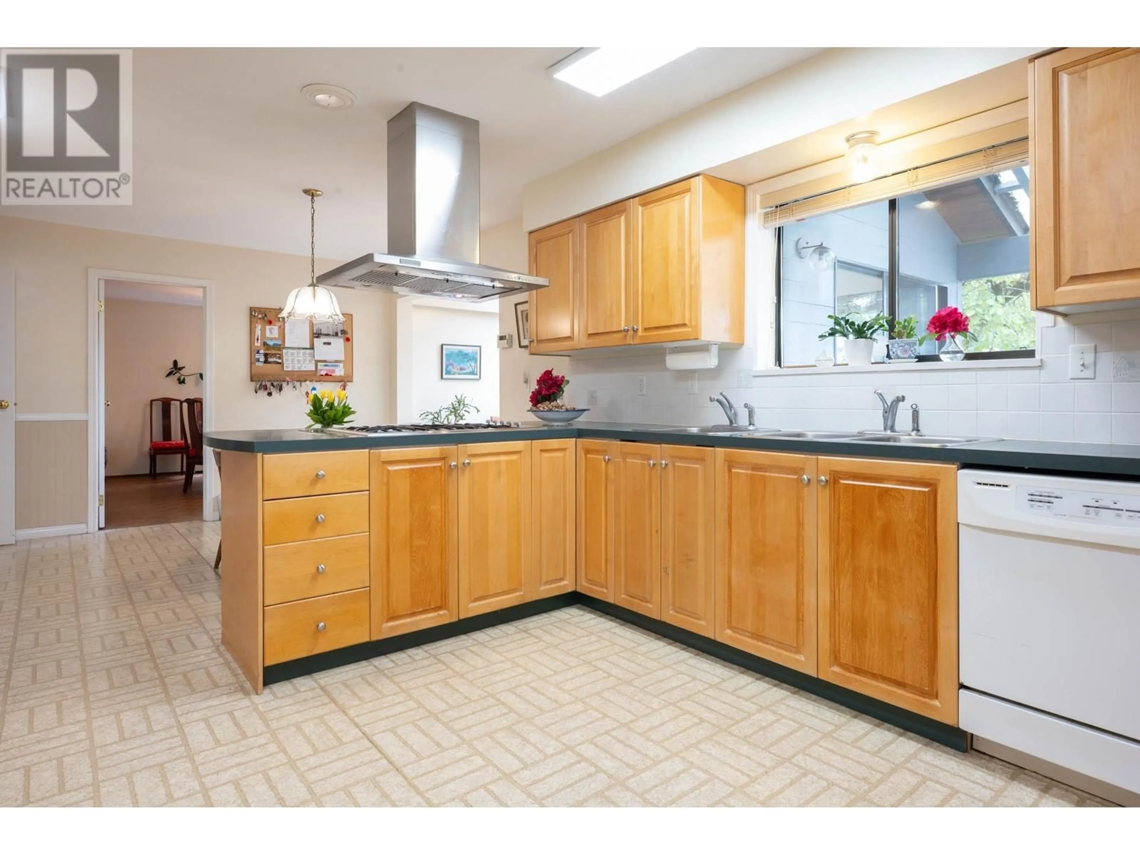 Unknown for 4315 FITZGERALD AVENUE, Burnaby British Columbia V5G4H8