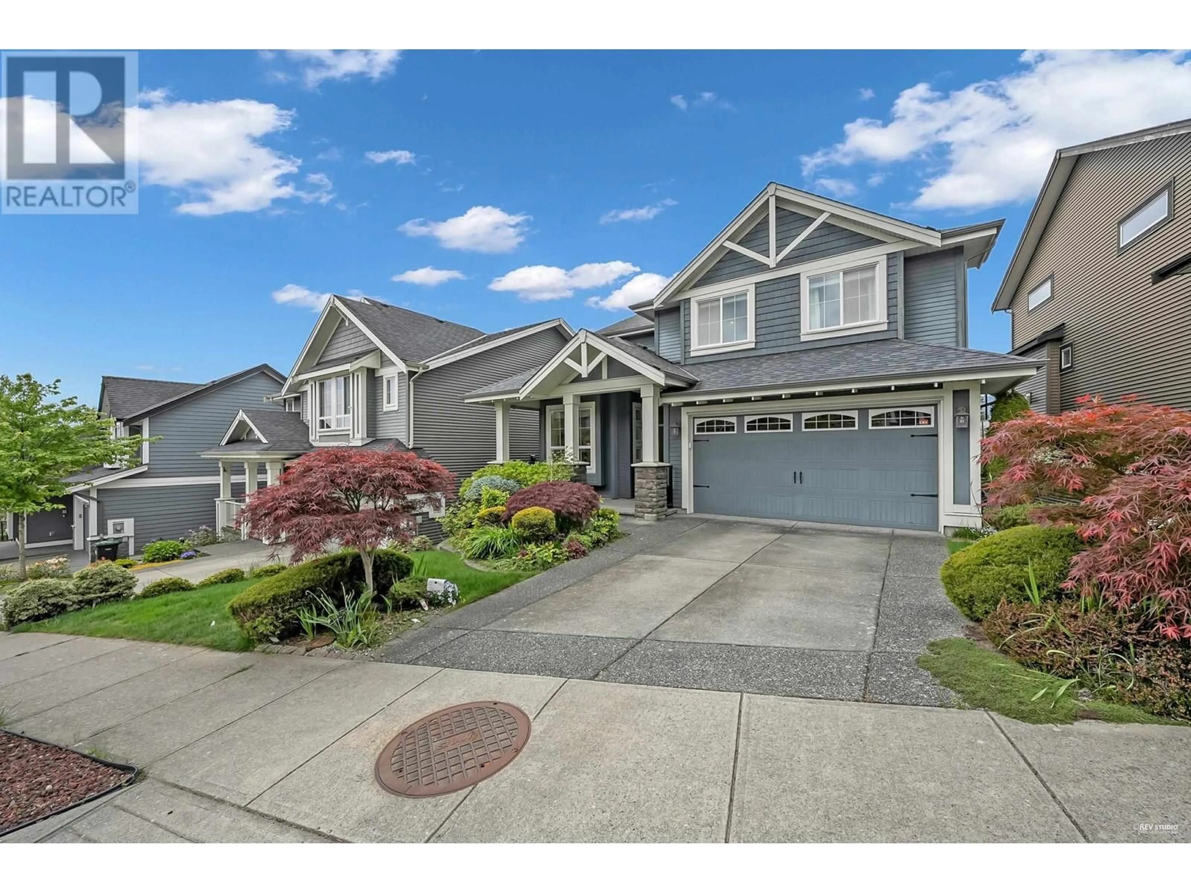 Home with vinyl exterior material, street for 1504 DAYTON STREET, Coquitlam British Columbia V3E0J6