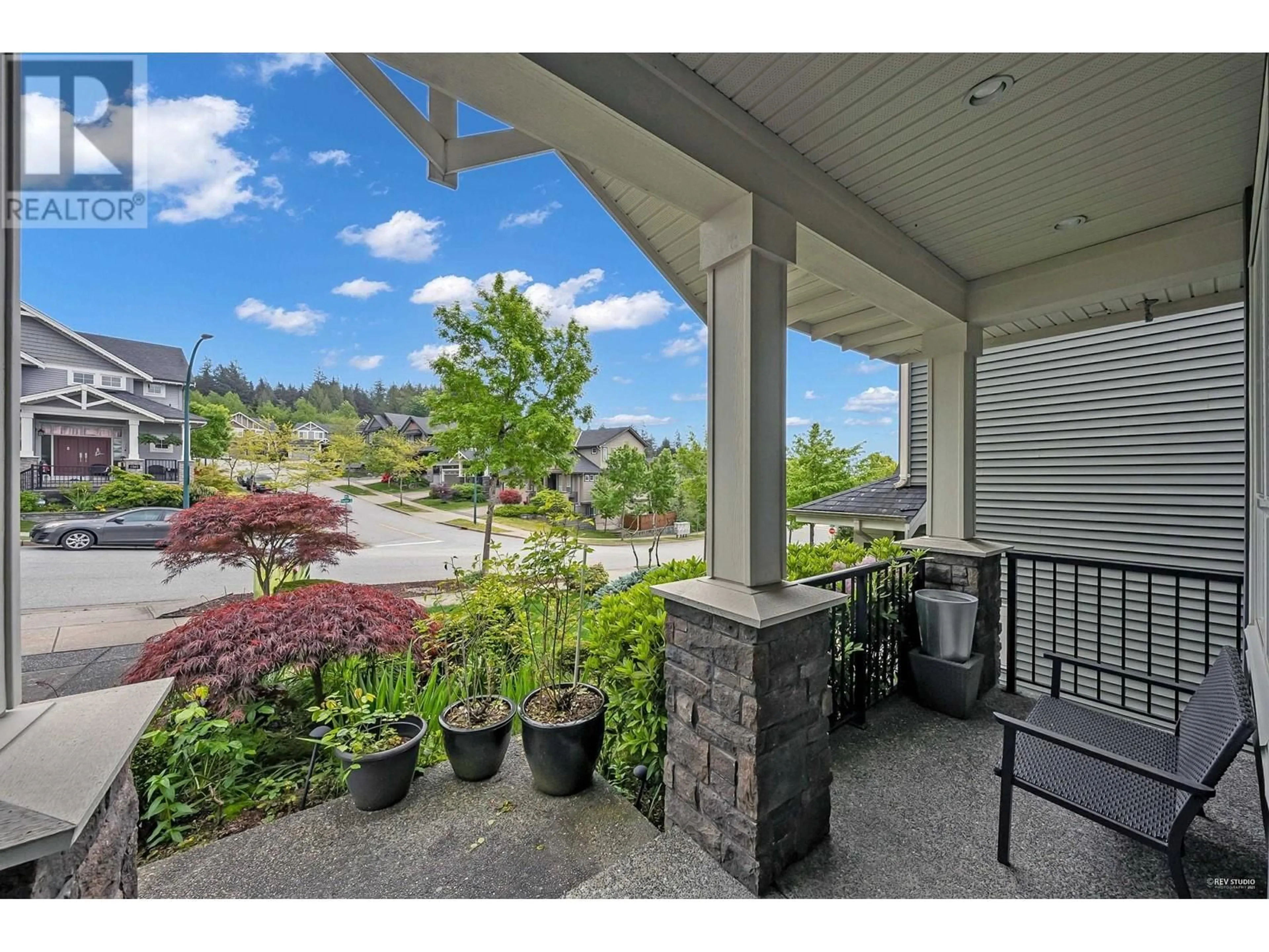 Patio, mountain view for 1504 DAYTON STREET, Coquitlam British Columbia V3E0J6
