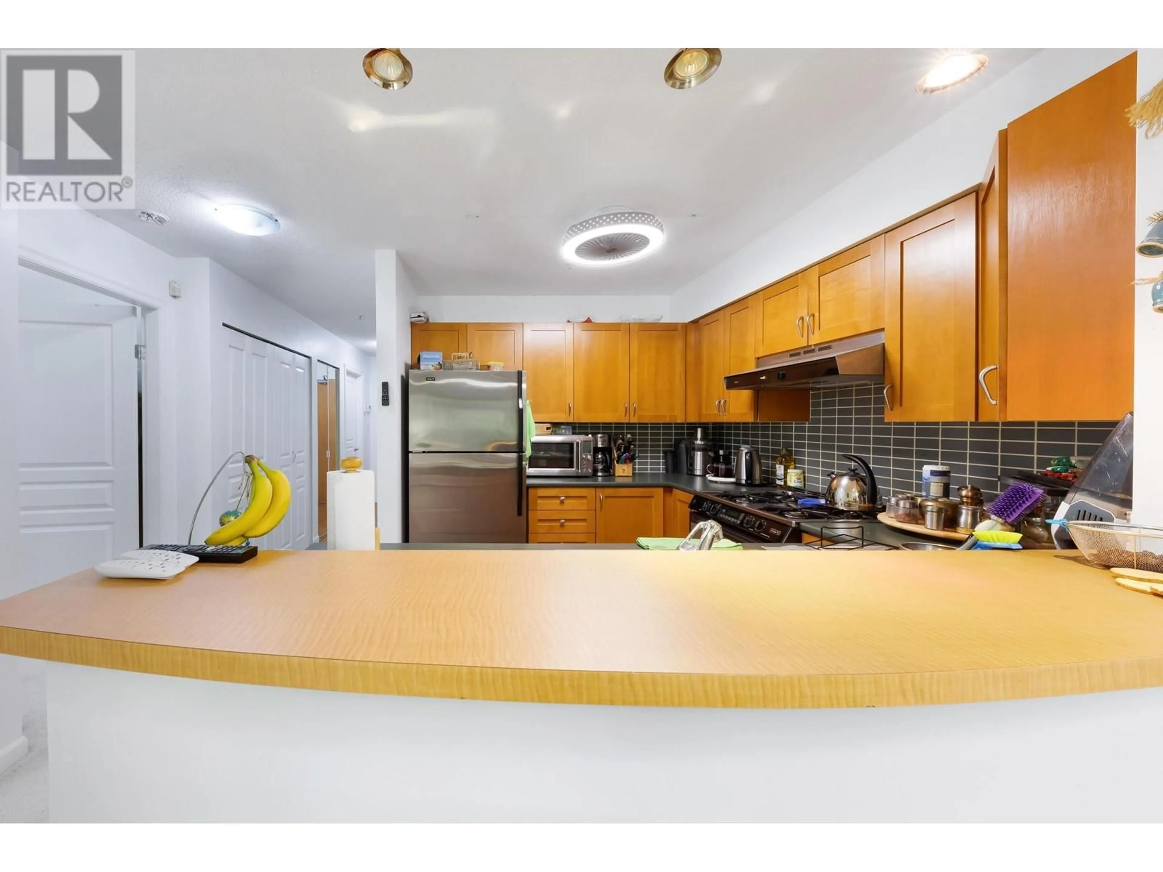 Open concept kitchen, unknown for 209 - 2161 12TH AVENUE, Vancouver British Columbia V6K4S7