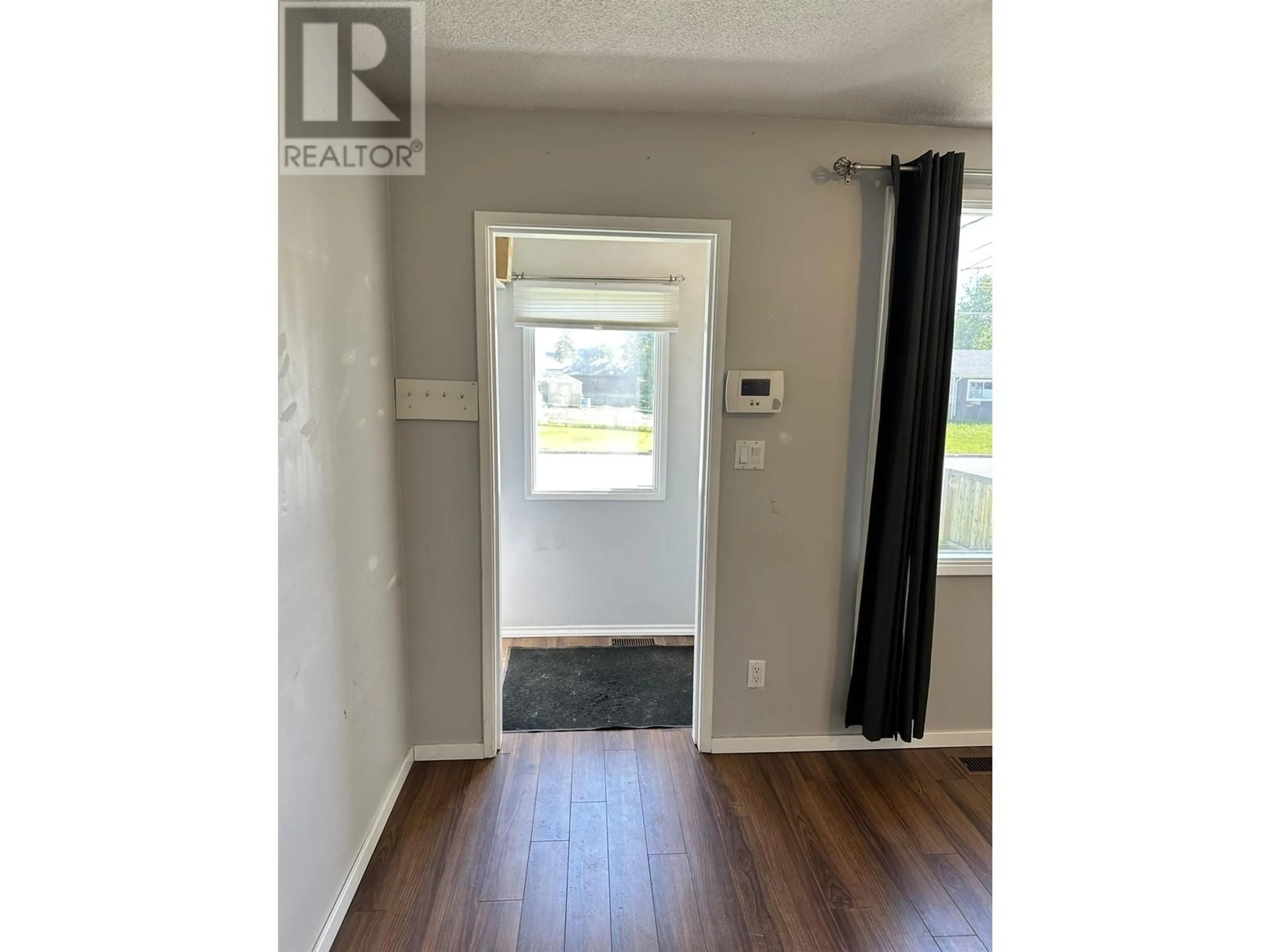 Indoor entryway for 2137 TAMARACK STREET, Prince George British Columbia V2L2T6