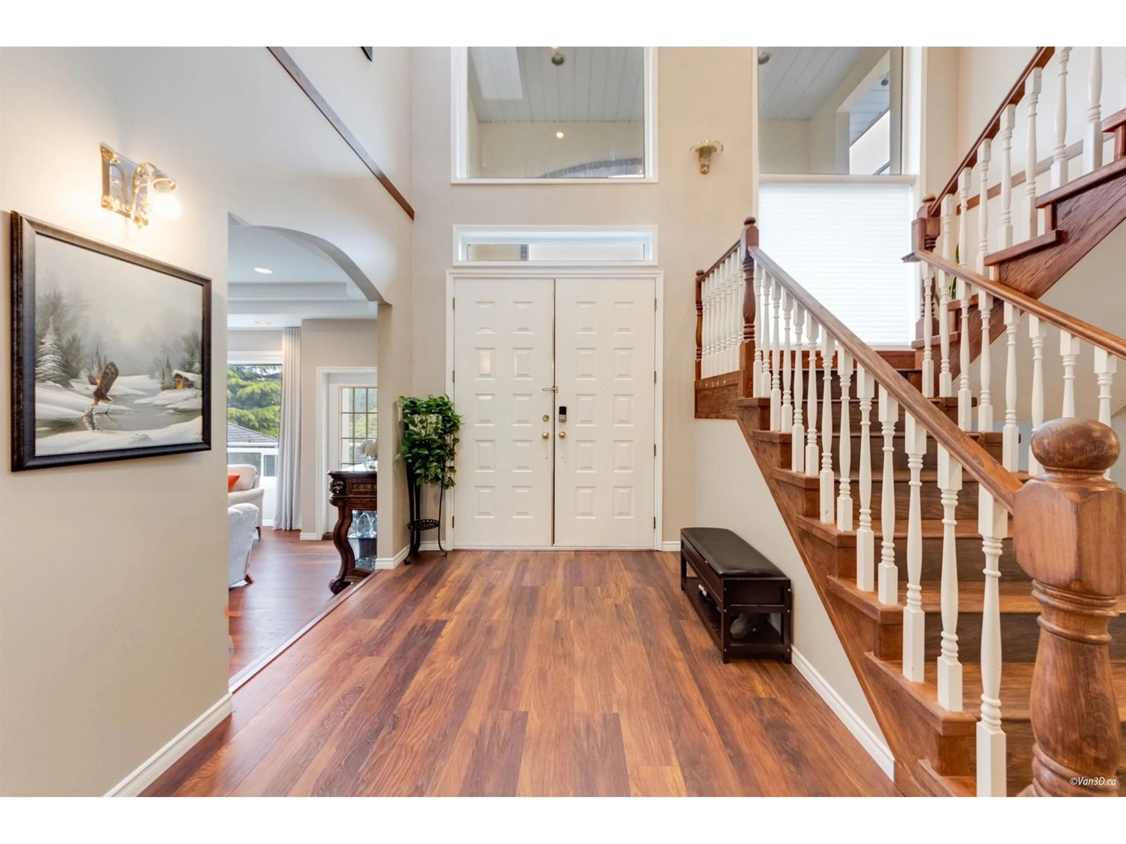 Indoor entryway for 15929 113A, Surrey British Columbia V4N1R6