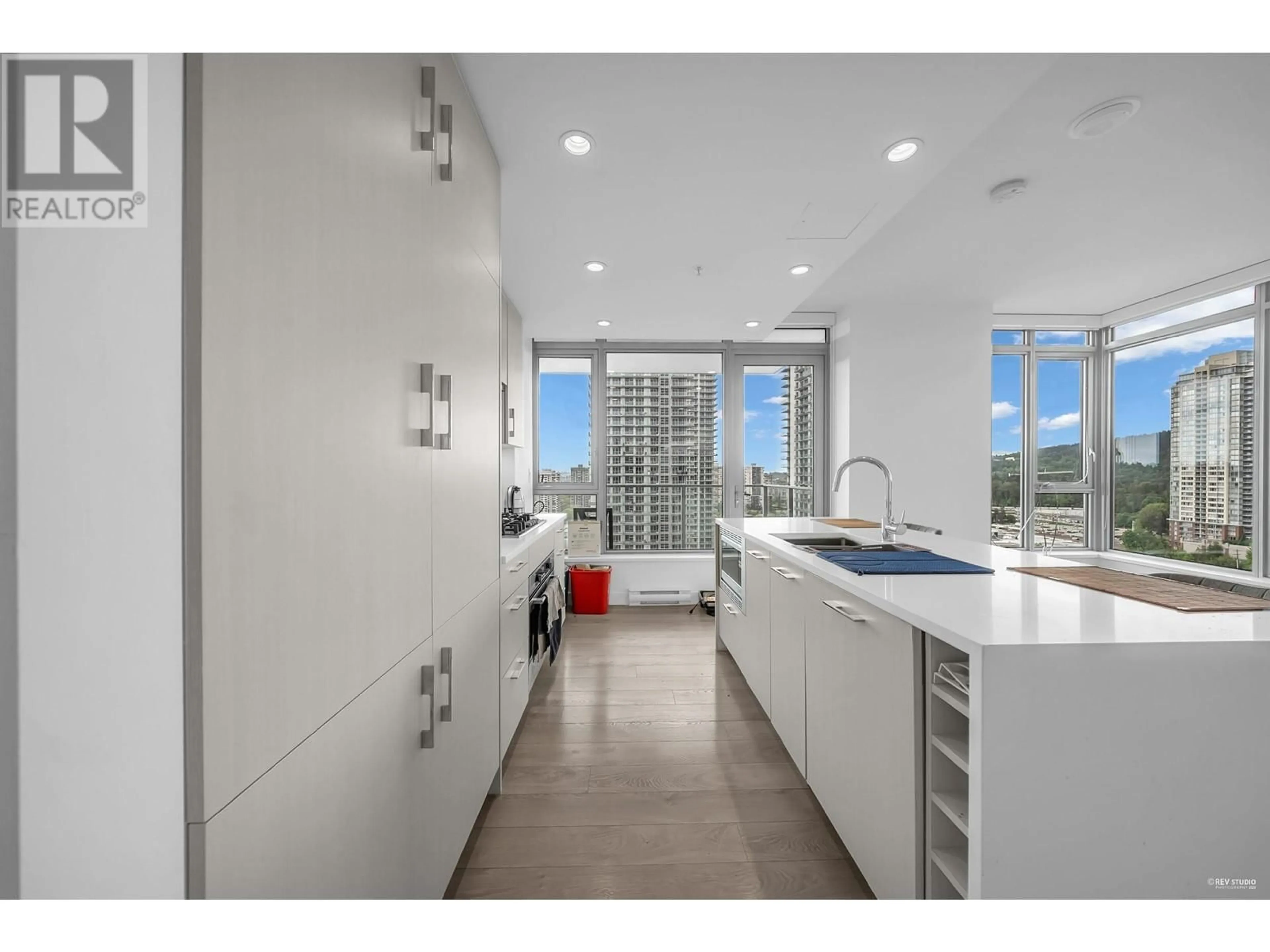 Unknown for 1702 - 518 WHITING WAY, Coquitlam British Columbia V3J0H7