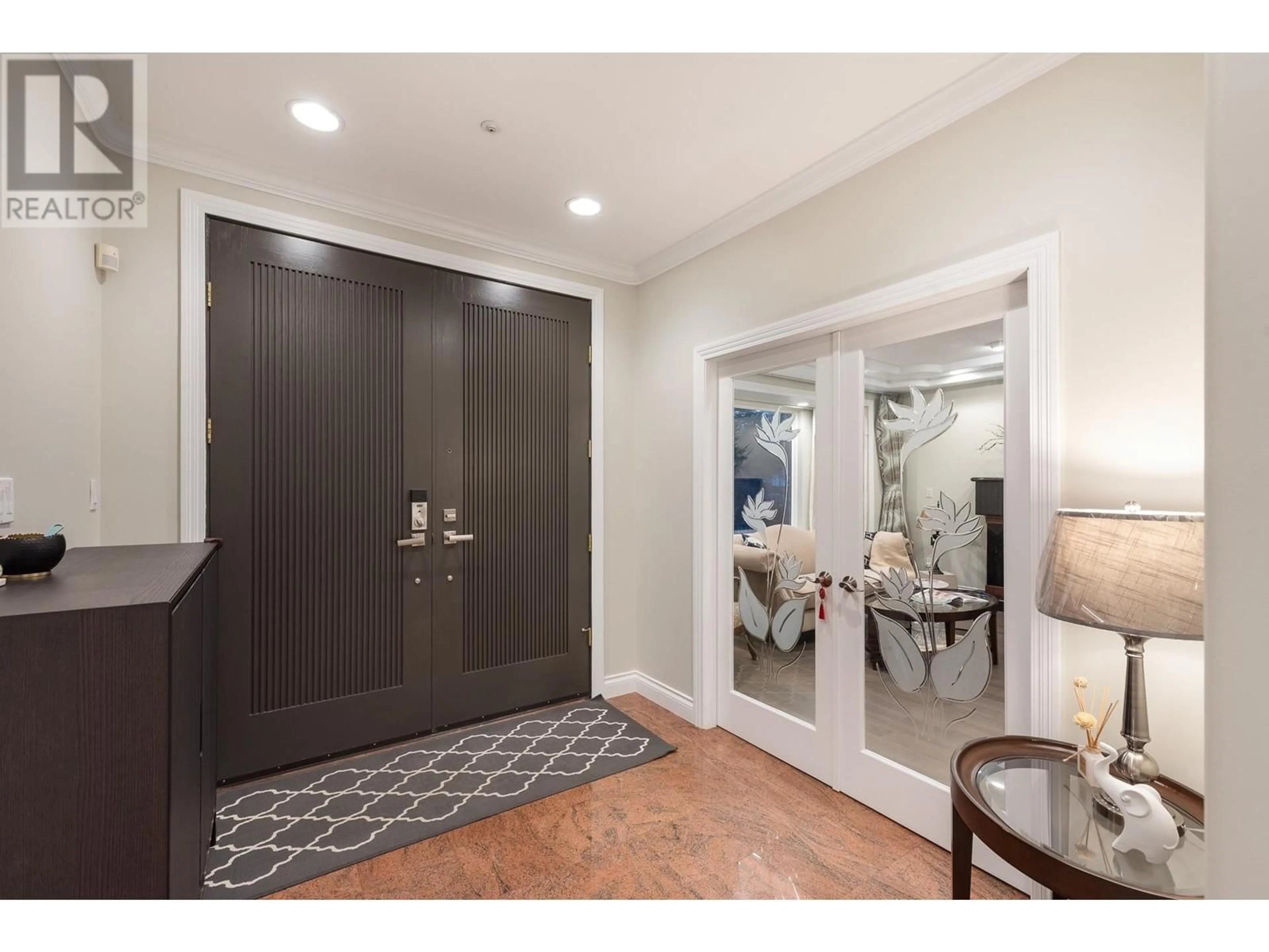 Indoor entryway for 590 63RD AVENUE, Vancouver British Columbia V6P2G8