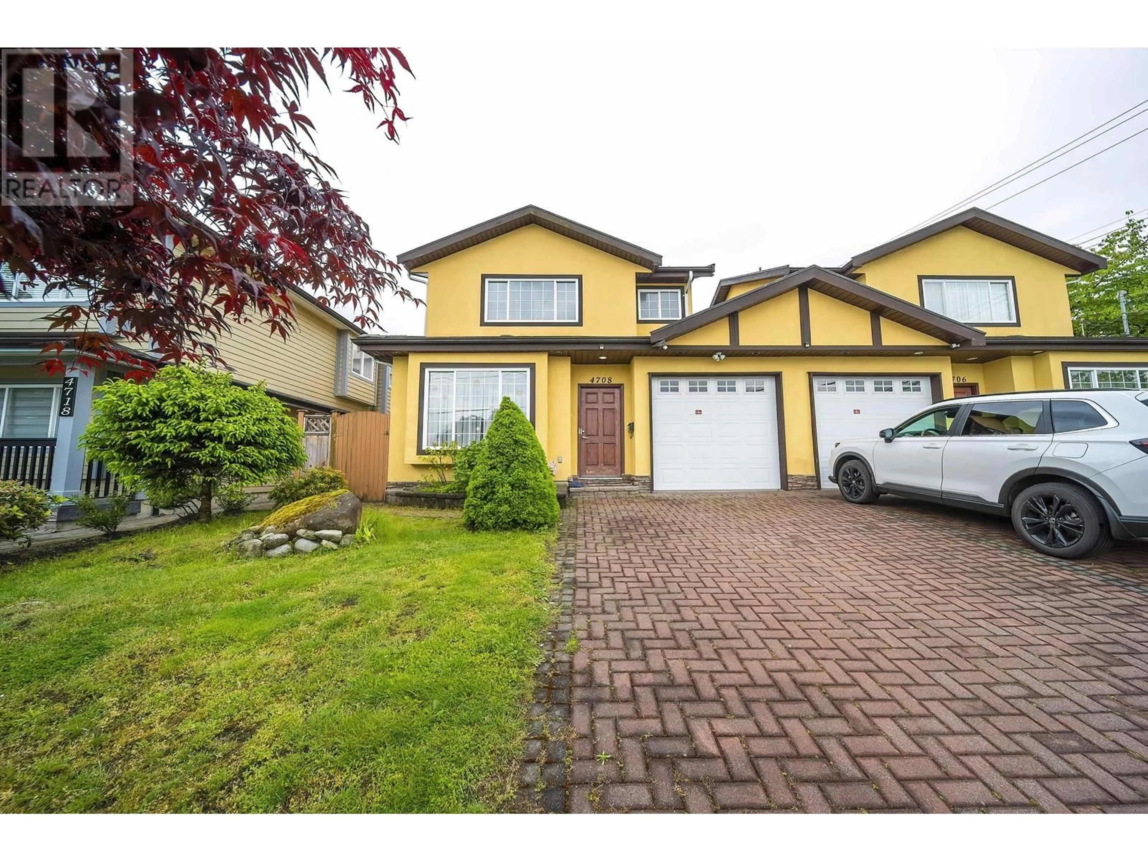 Home with vinyl exterior material, street for 4708 SARDIS STREET, Burnaby British Columbia V5H1L5