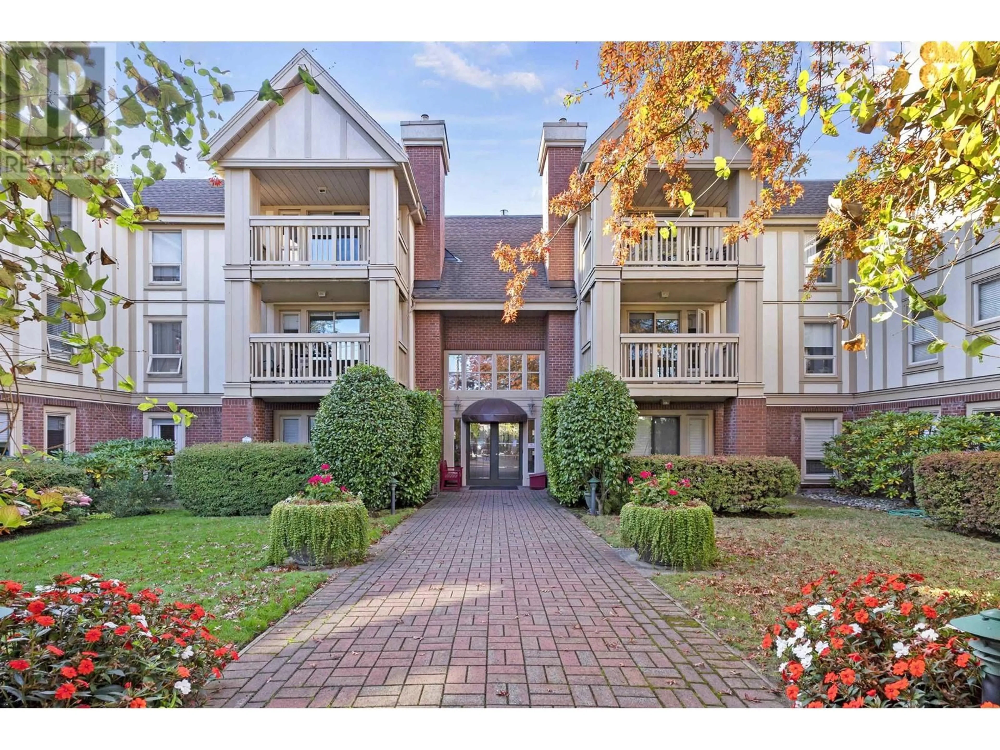 Unknown for 111 - 843 22ND STREET, West Vancouver British Columbia V7V4C1