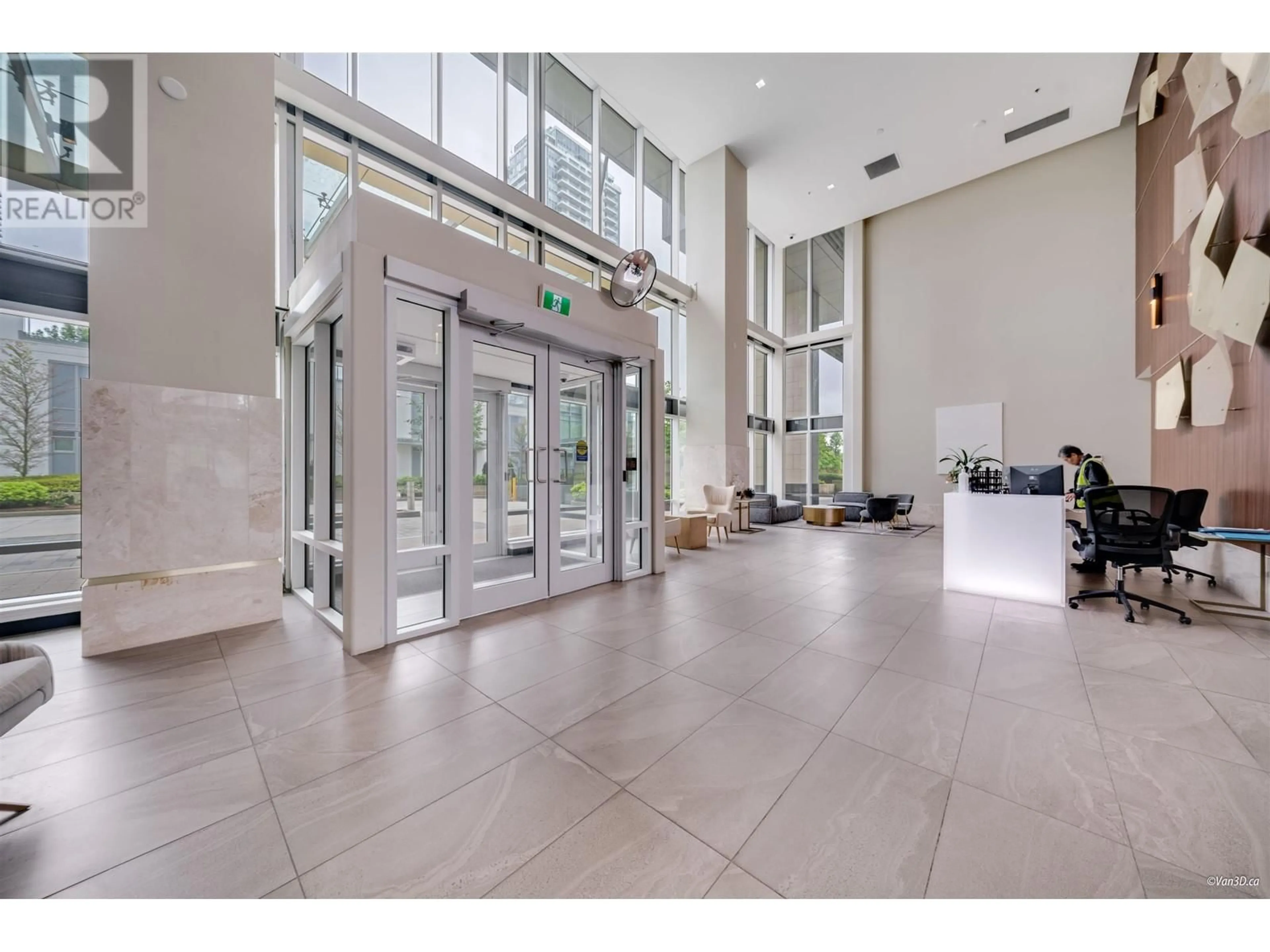 Indoor foyer for 1405 - 6288 CASSIE AVENUE, Burnaby British Columbia V5H0H7