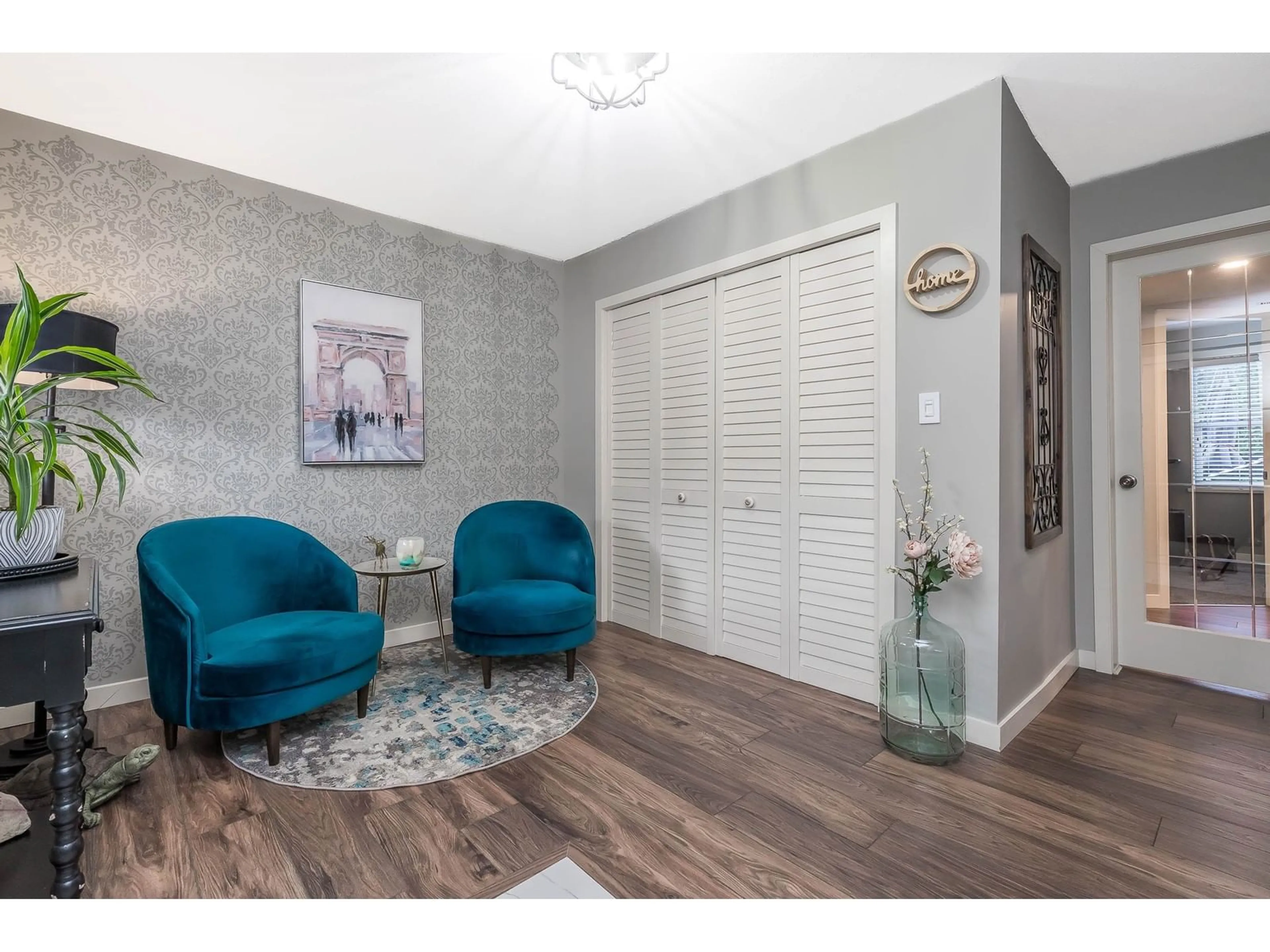 Indoor entryway for 2 - 5415 PEACH ROAD, Chilliwack British Columbia V2R4P7