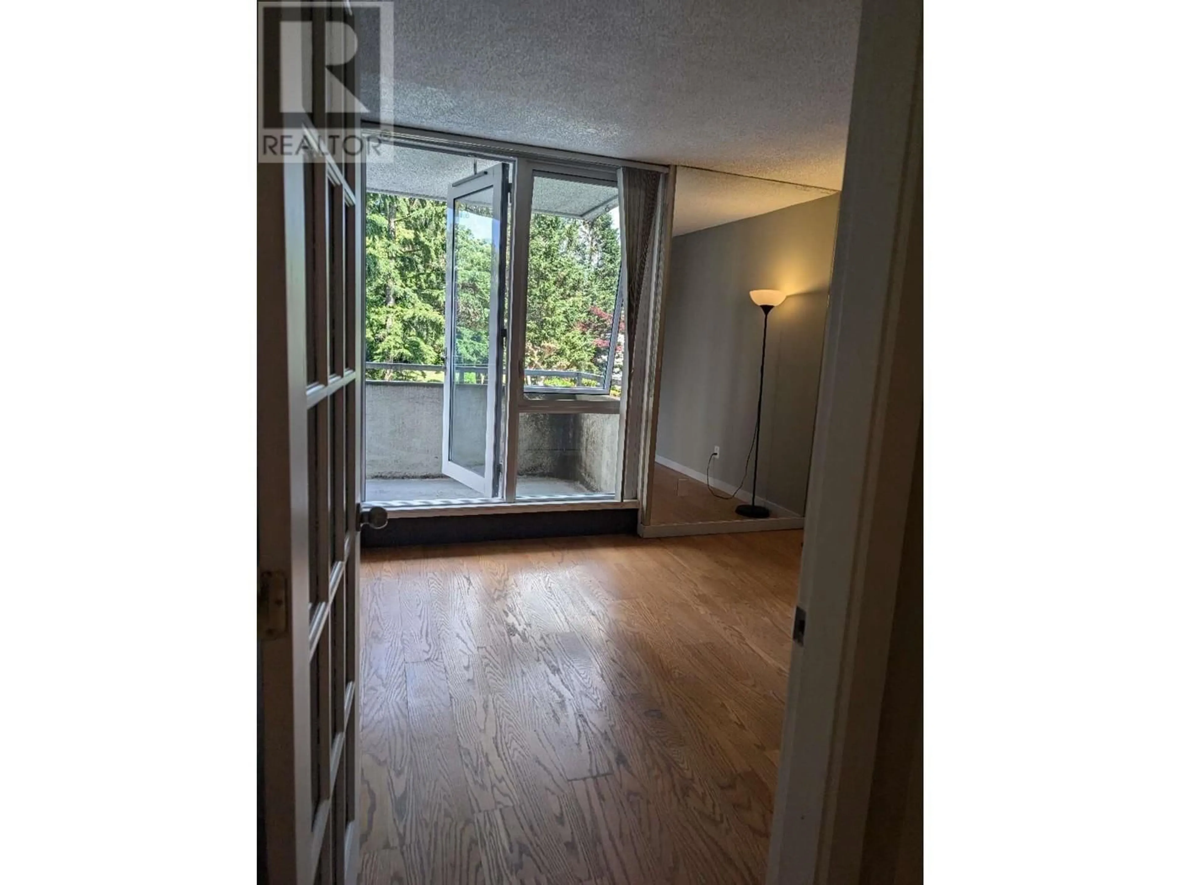 Unknown for 103 - 5645 BARKER AVENUE, Burnaby British Columbia V5H3Z5