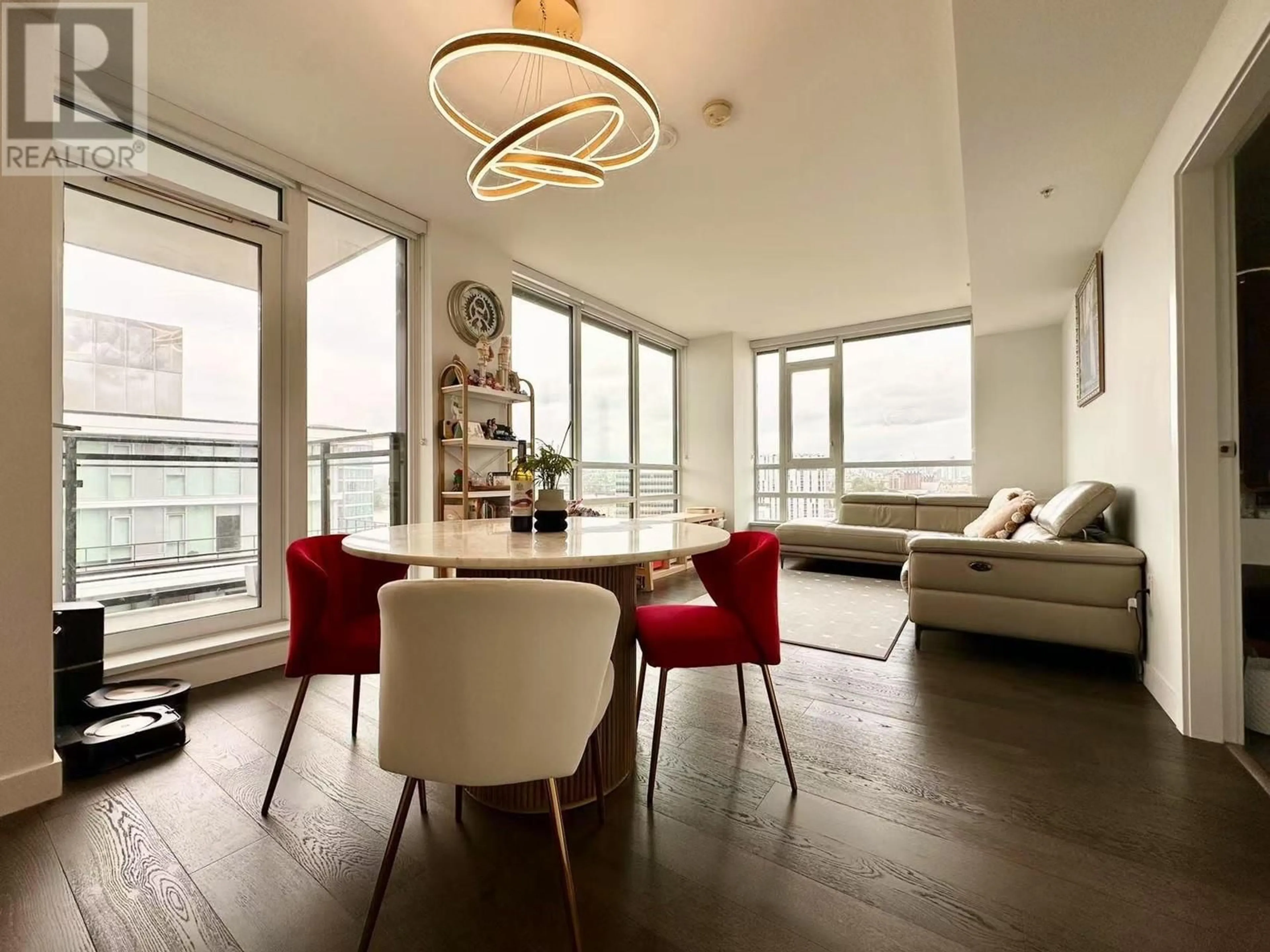 Living room with furniture, unknown for 1305 - 3331 NO. 3 ROAD, Richmond British Columbia V6X2B6