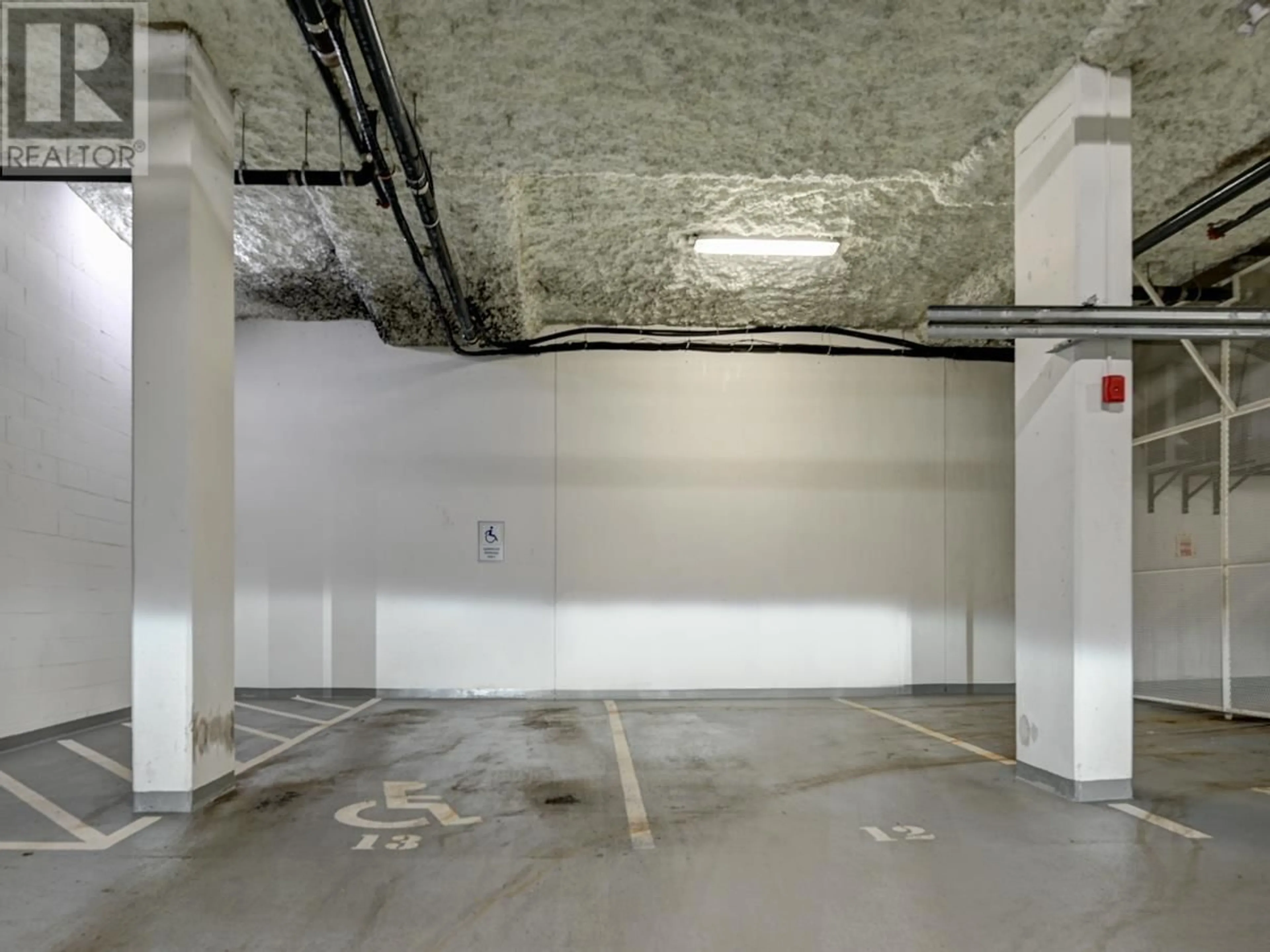 Indoor garage for 310 - 5325 WEST BOULEVARD, Vancouver British Columbia V6M3W4
