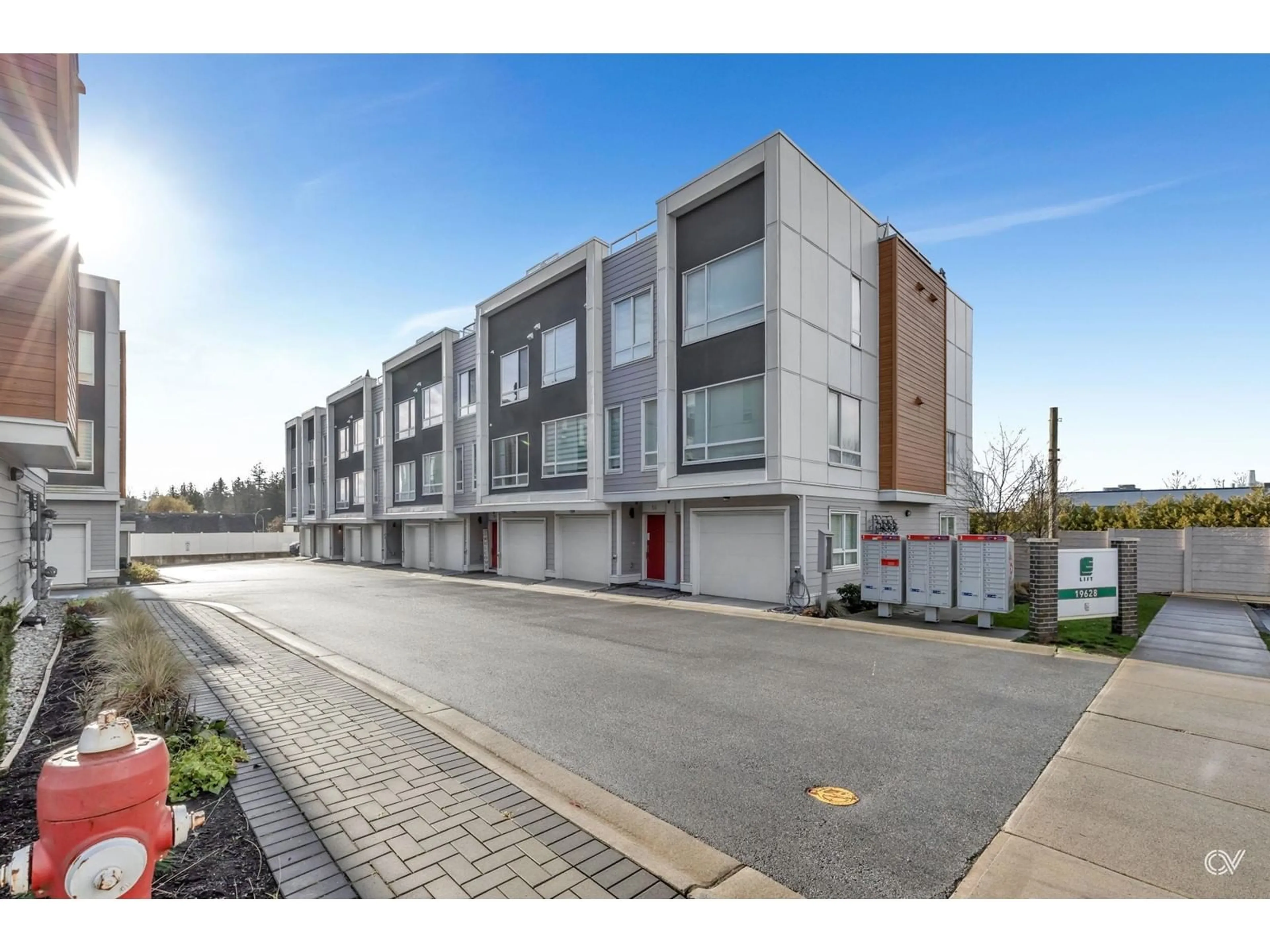 A pic from outside/outdoor area/front of a property/back of a property/a pic from drone, street for 17 - 19628 55A, Langley British Columbia V3A3X2