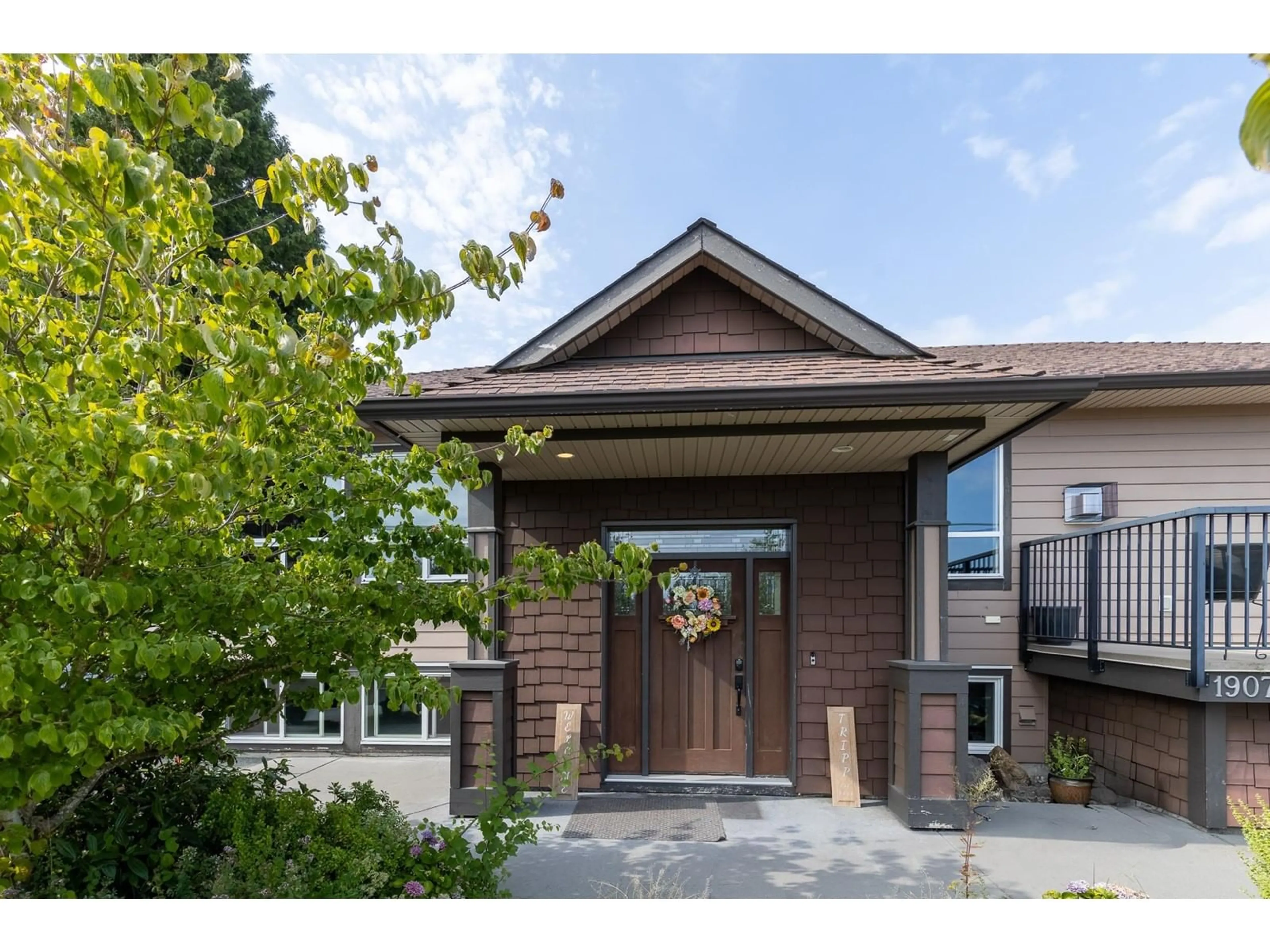 Unknown for 19075 60B, Surrey British Columbia V3S7T8