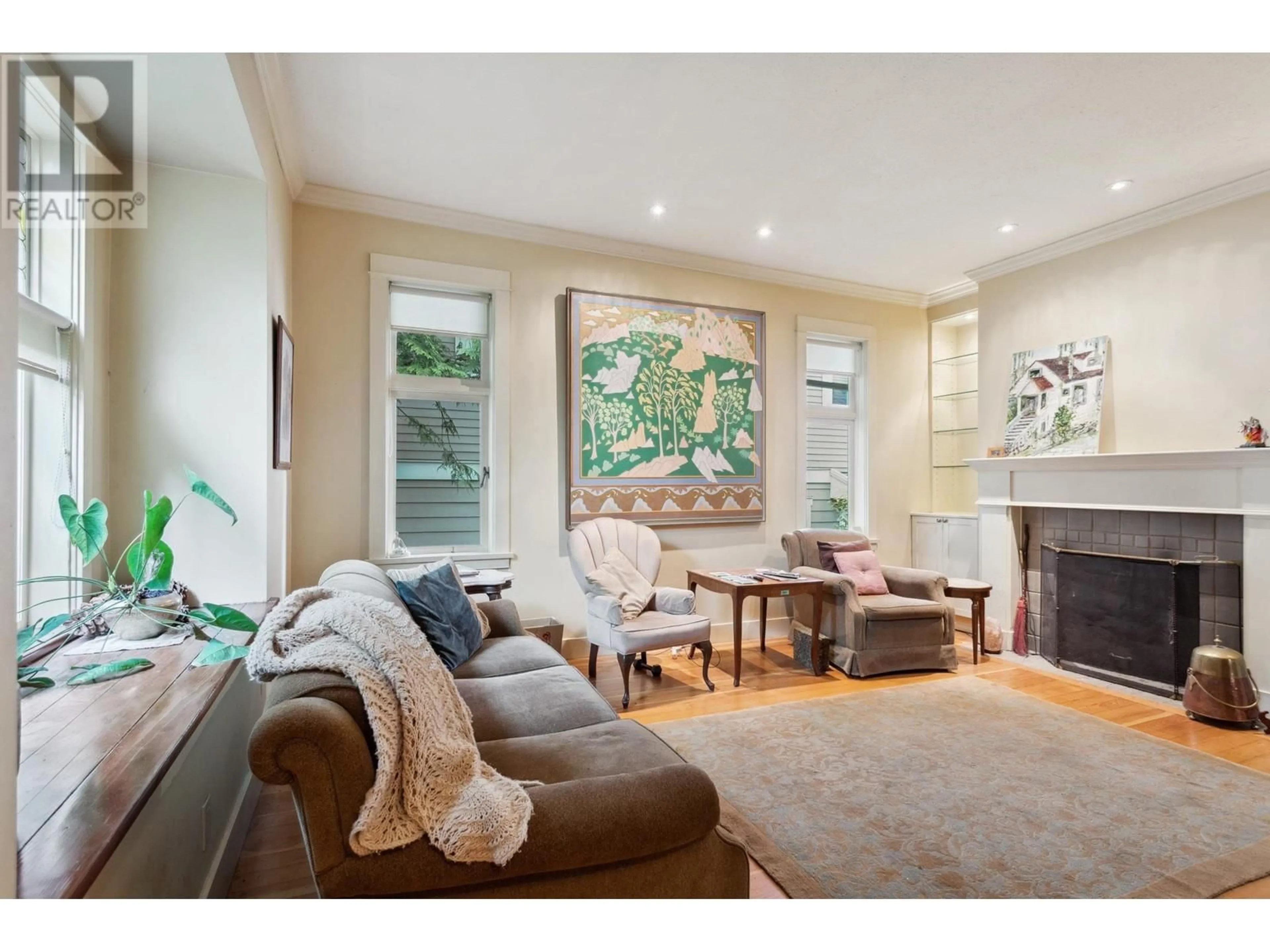 Living room with furniture, unknown for 1556 26TH AVENUE, Vancouver British Columbia V5N2V9