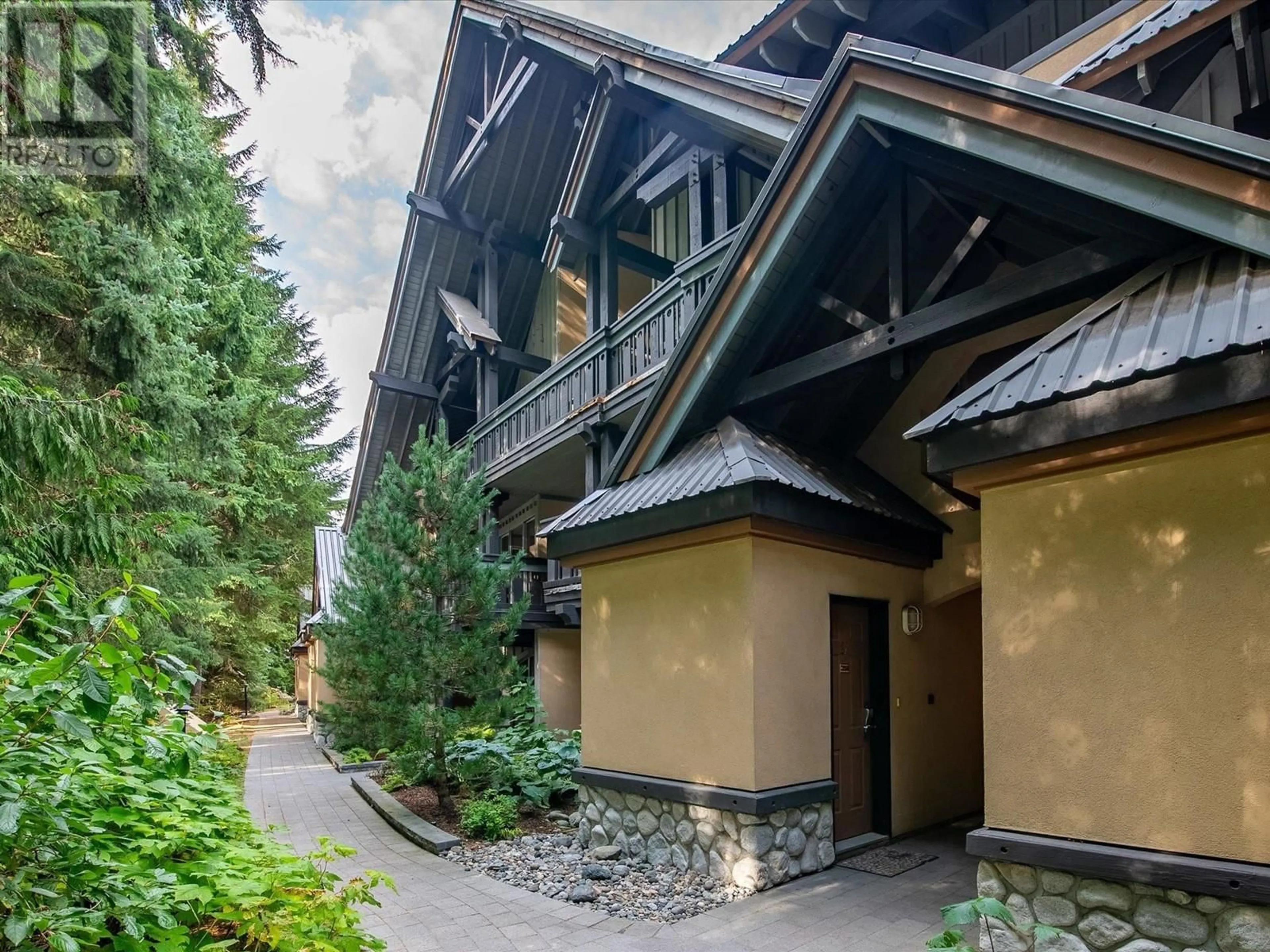 Unknown for 32 - 4335 NORTHLANDS BOULEVARD, Whistler British Columbia V0N1B4