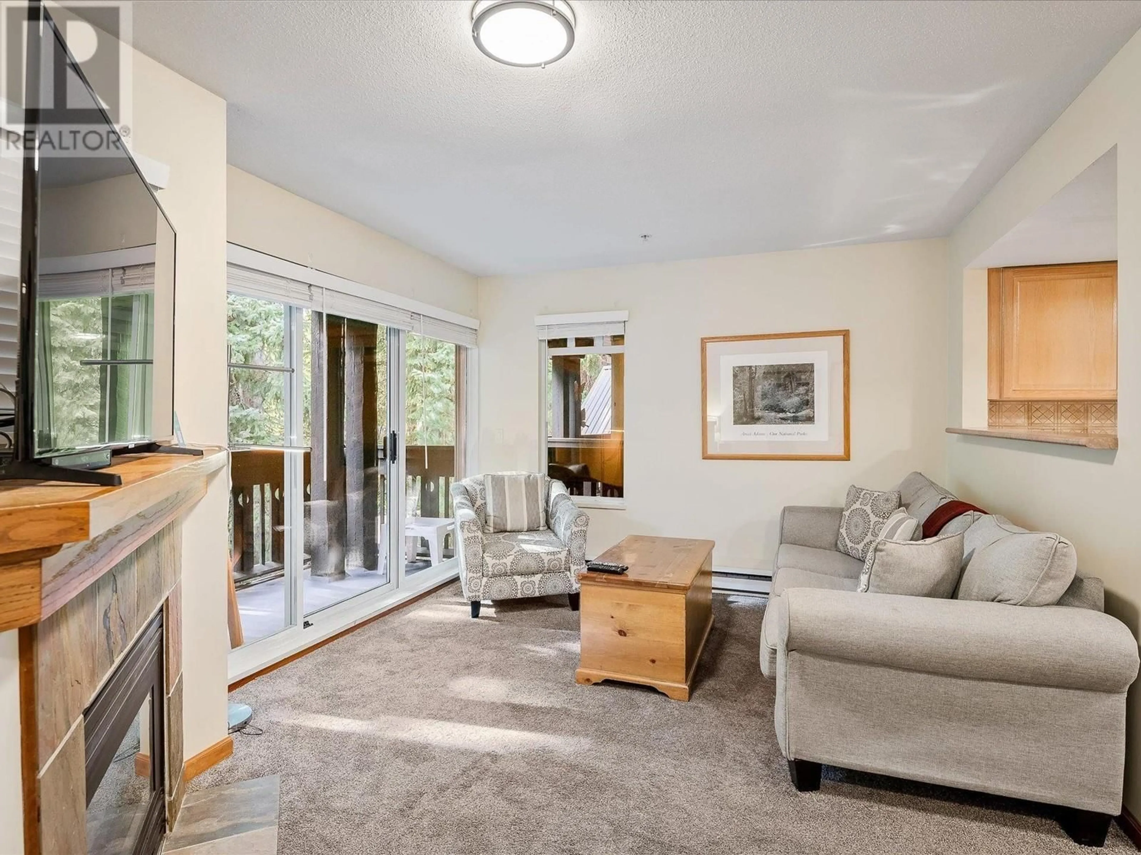 Living room with furniture, unknown for 32 - 4335 NORTHLANDS BOULEVARD, Whistler British Columbia V0N1B4