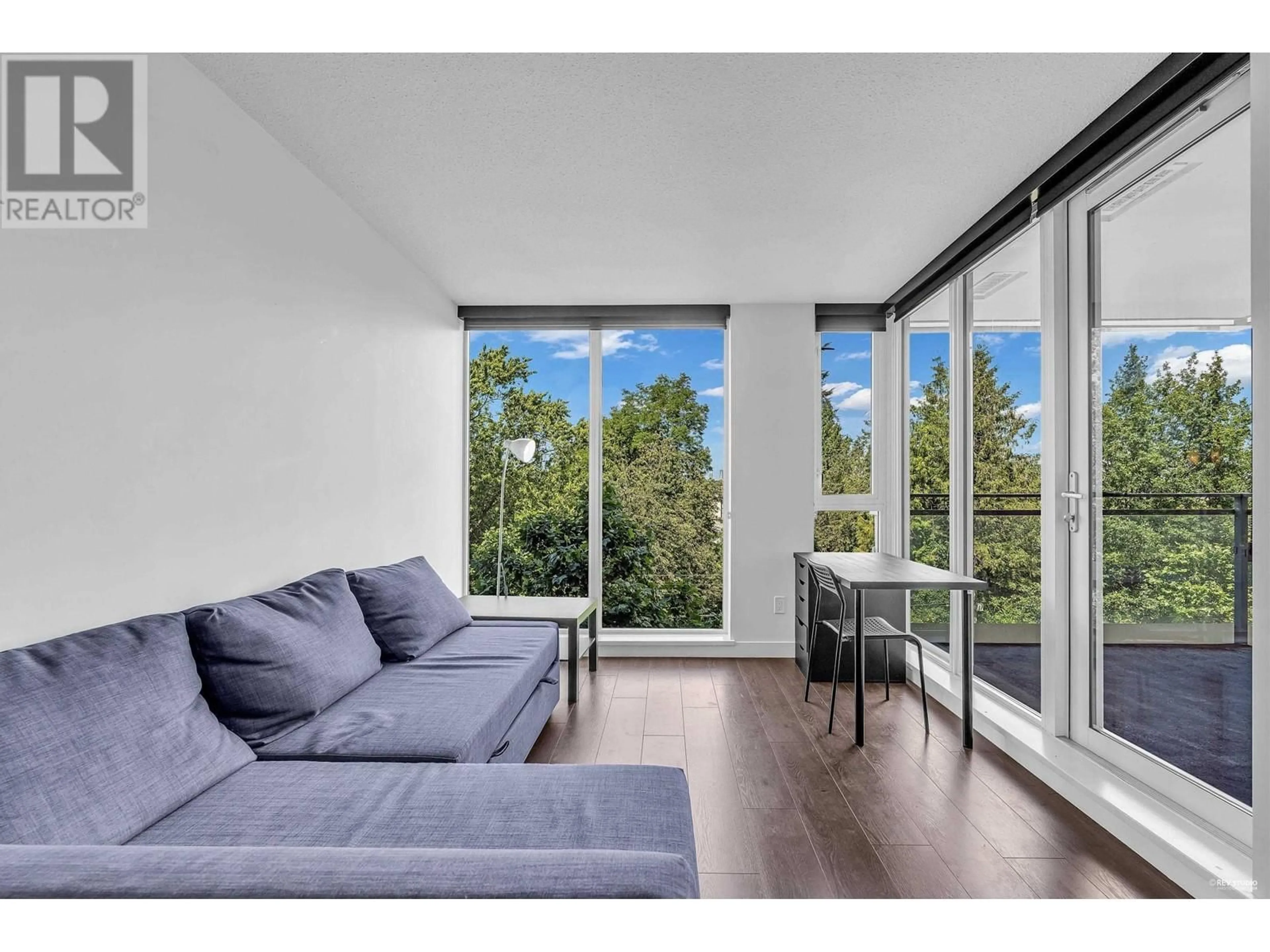 Living room with furniture, wood/laminate floor for 618 - 8988 PATTERSON ROAD, Richmond British Columbia V6X0R2