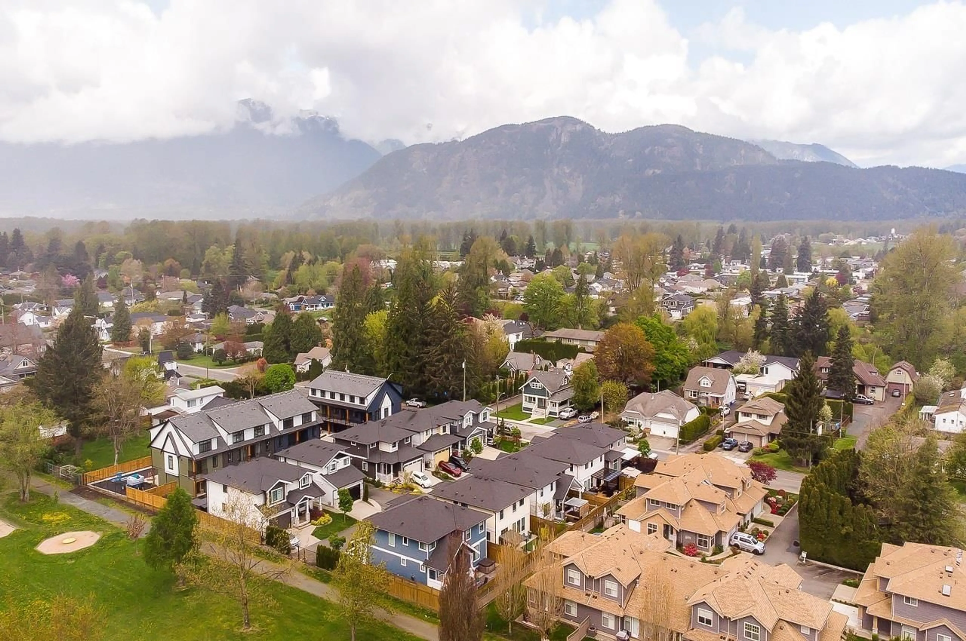 A pic from outside/outdoor area/front of a property/back of a property/a pic from drone, mountain view for 9736 WILLIAMS STREET, Chilliwack British Columbia V2P5G7