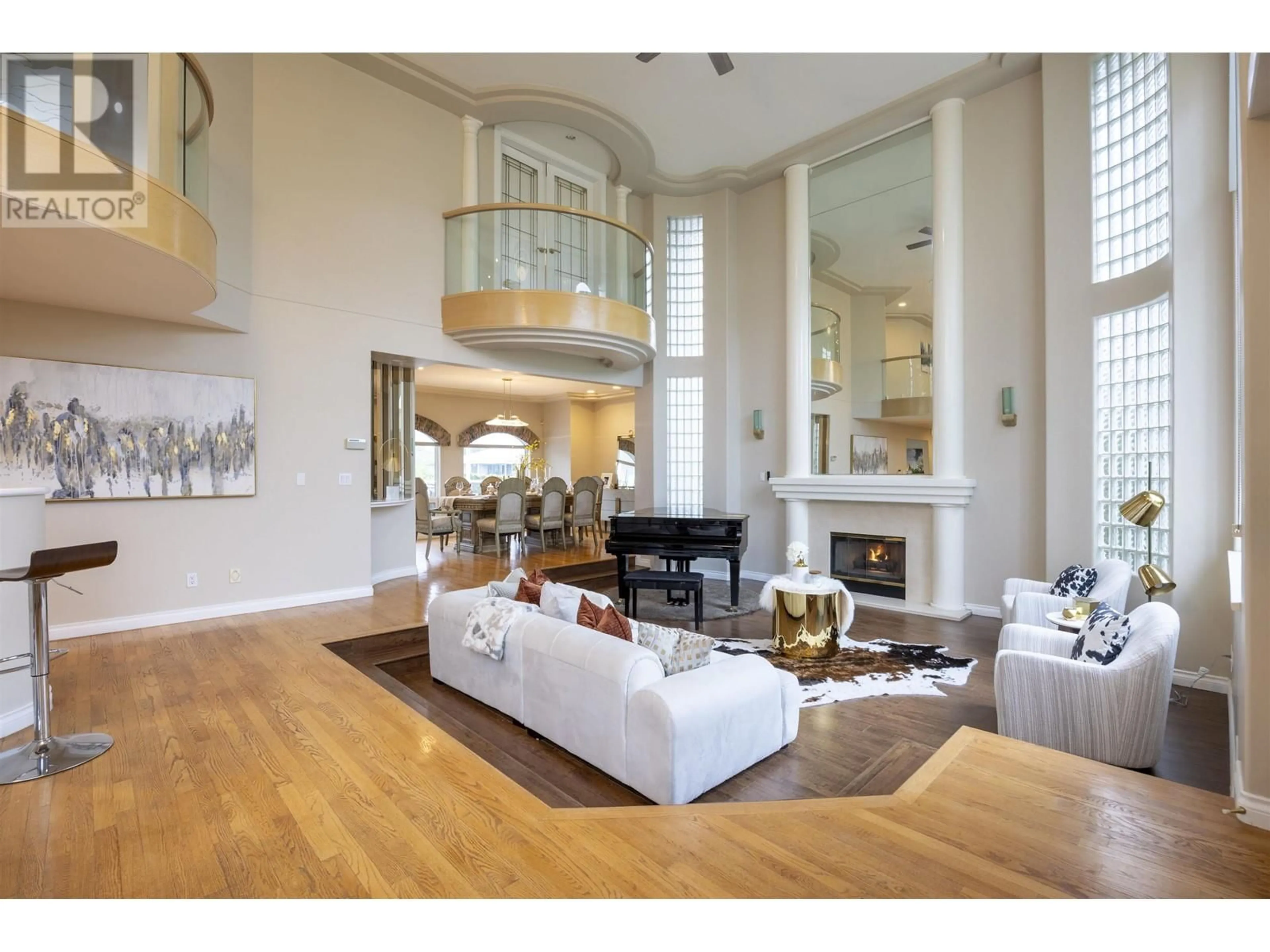 Unknown for 1527 GILES PLACE, Burnaby British Columbia V5A3K7