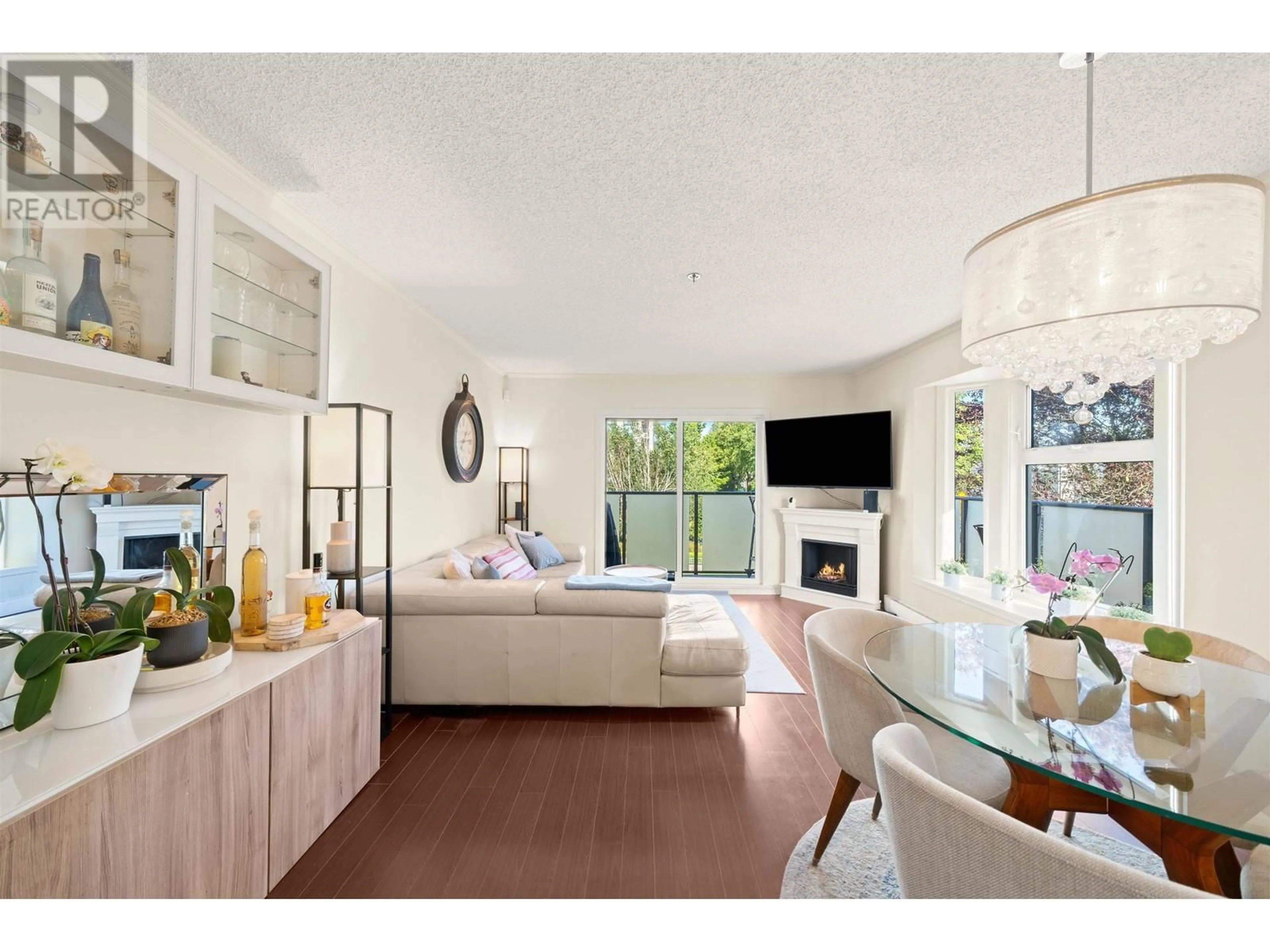 Living room with furniture, unknown for 201 - 1205 14TH AVENUE, Vancouver British Columbia V6H1P7