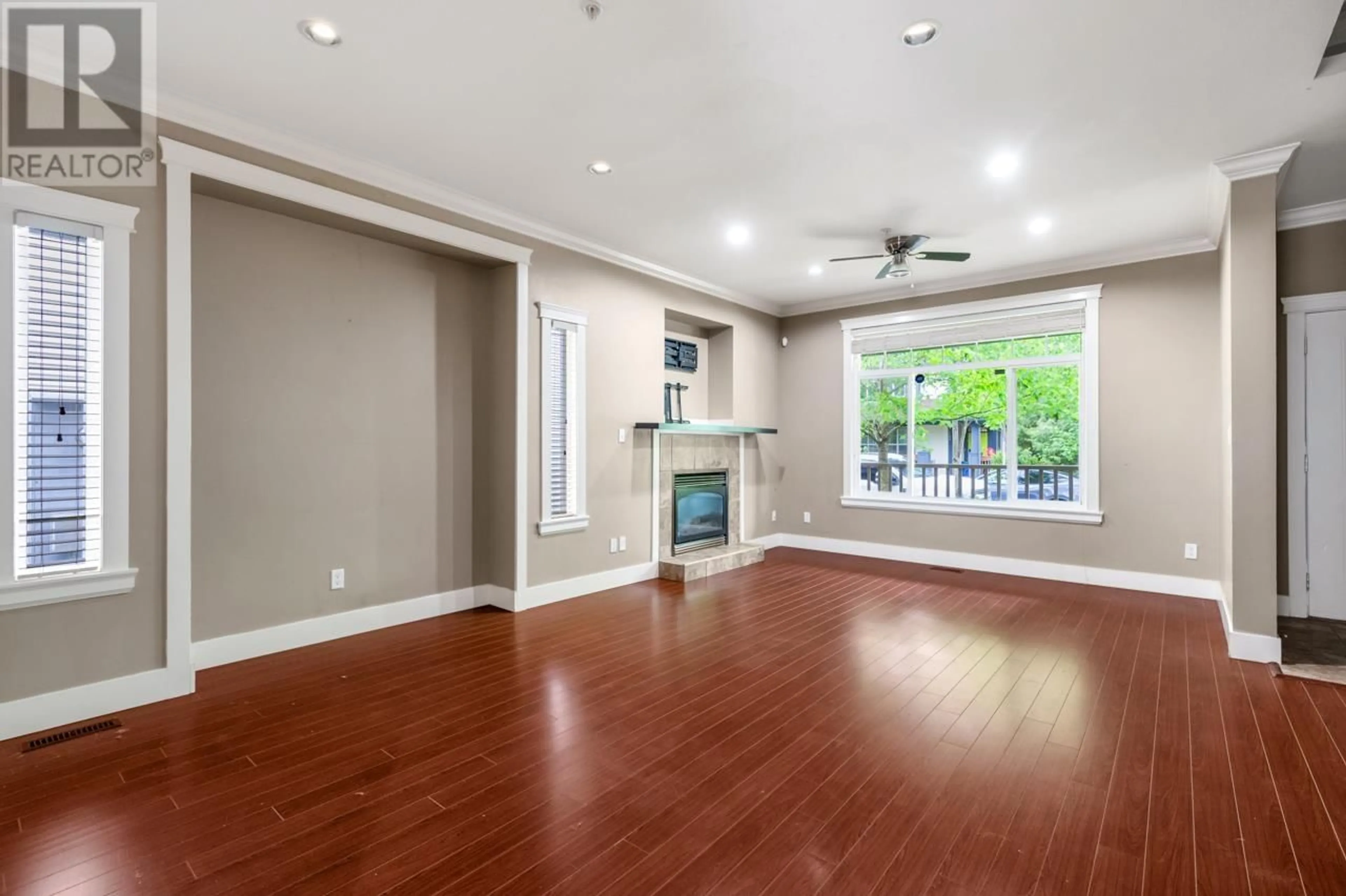 Living room with furniture, unknown for 10102 242B STREET, Maple Ridge British Columbia V2W0C2